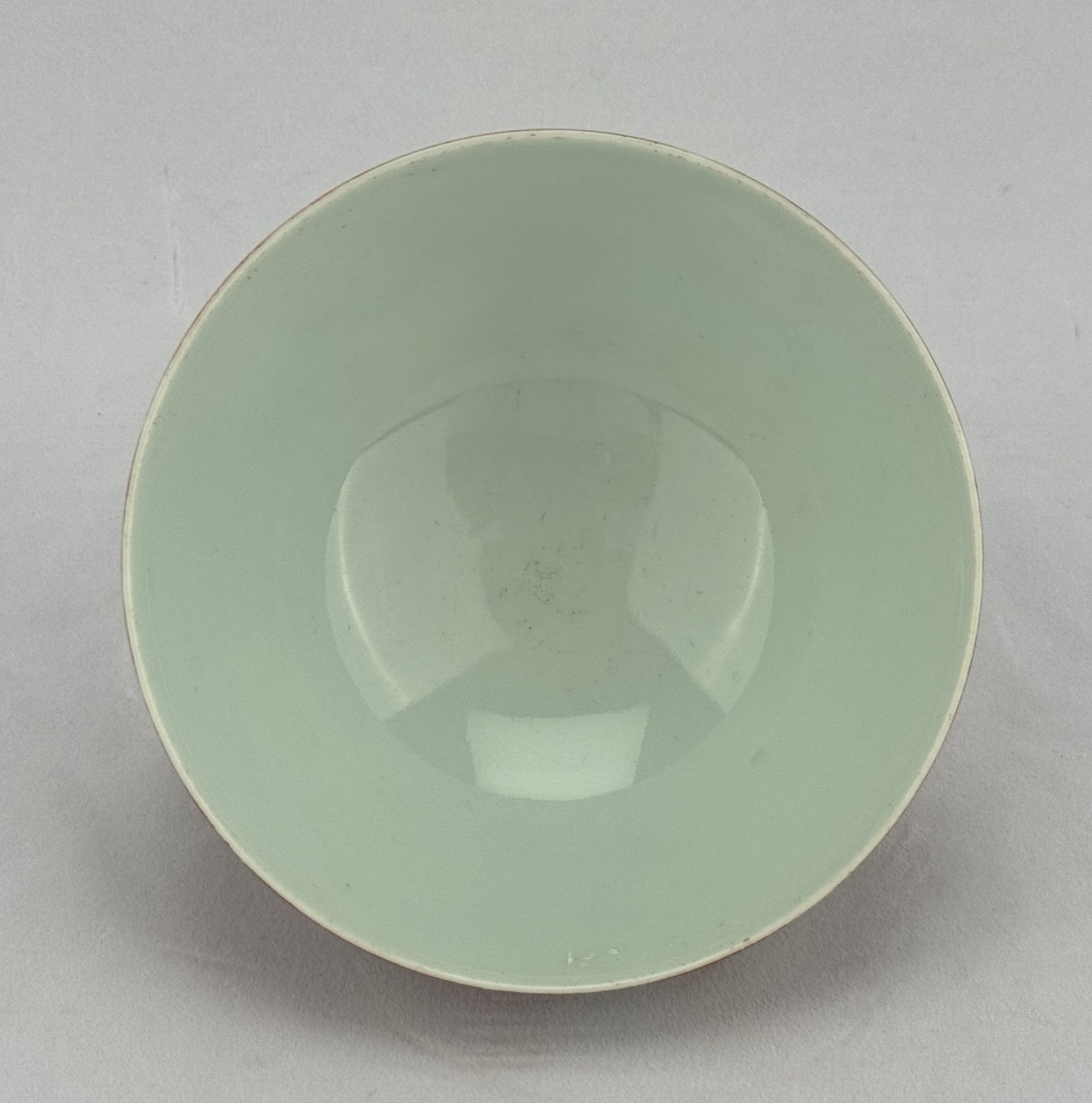 A Chinese Famille Rose bowl, 19TH/20TH Century Pr.  - Bild 5 aus 8