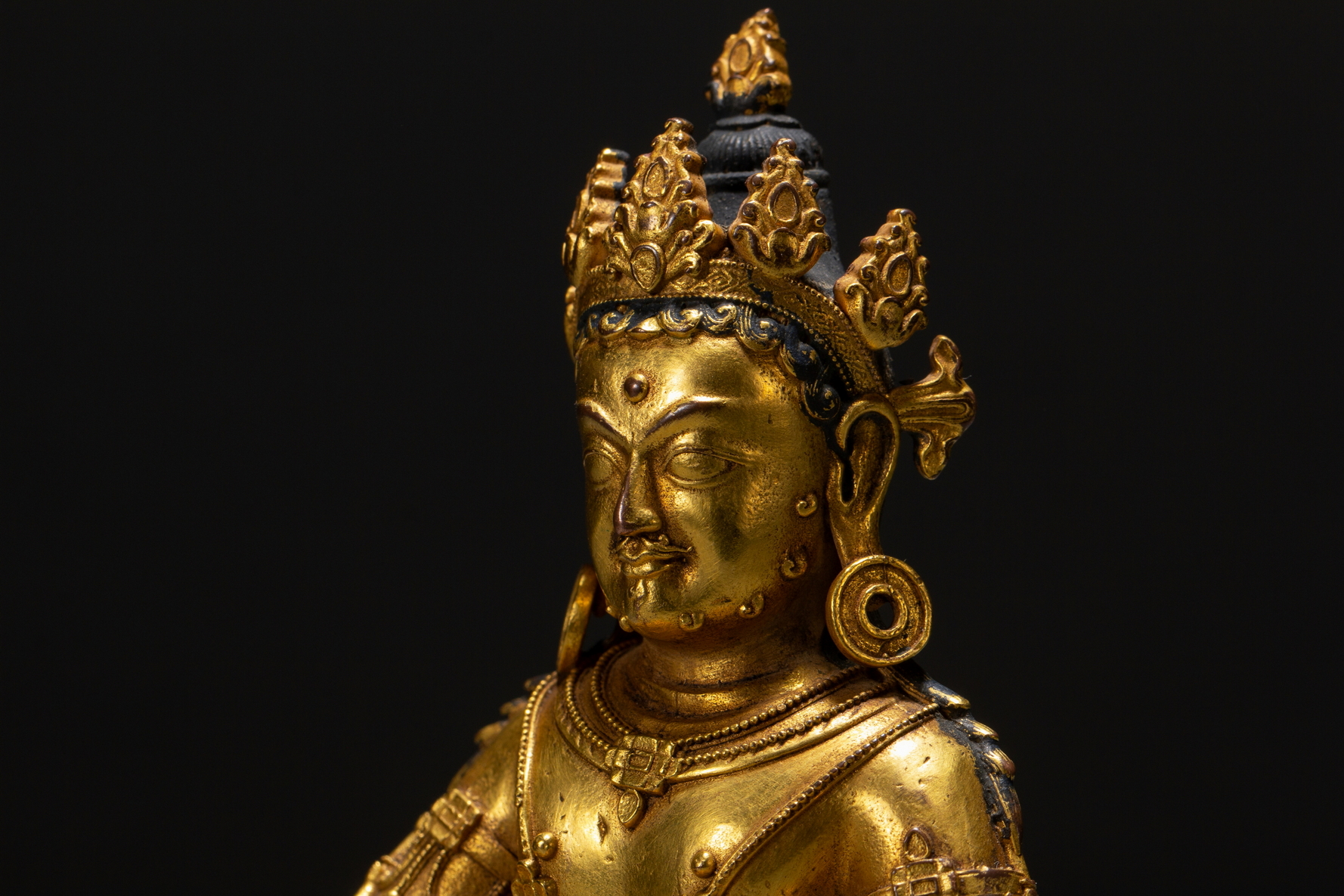 A Chinese bronze figure, 16TH/17TH Century Pr.Collection of NARA private gallary.  - Image 6 of 9