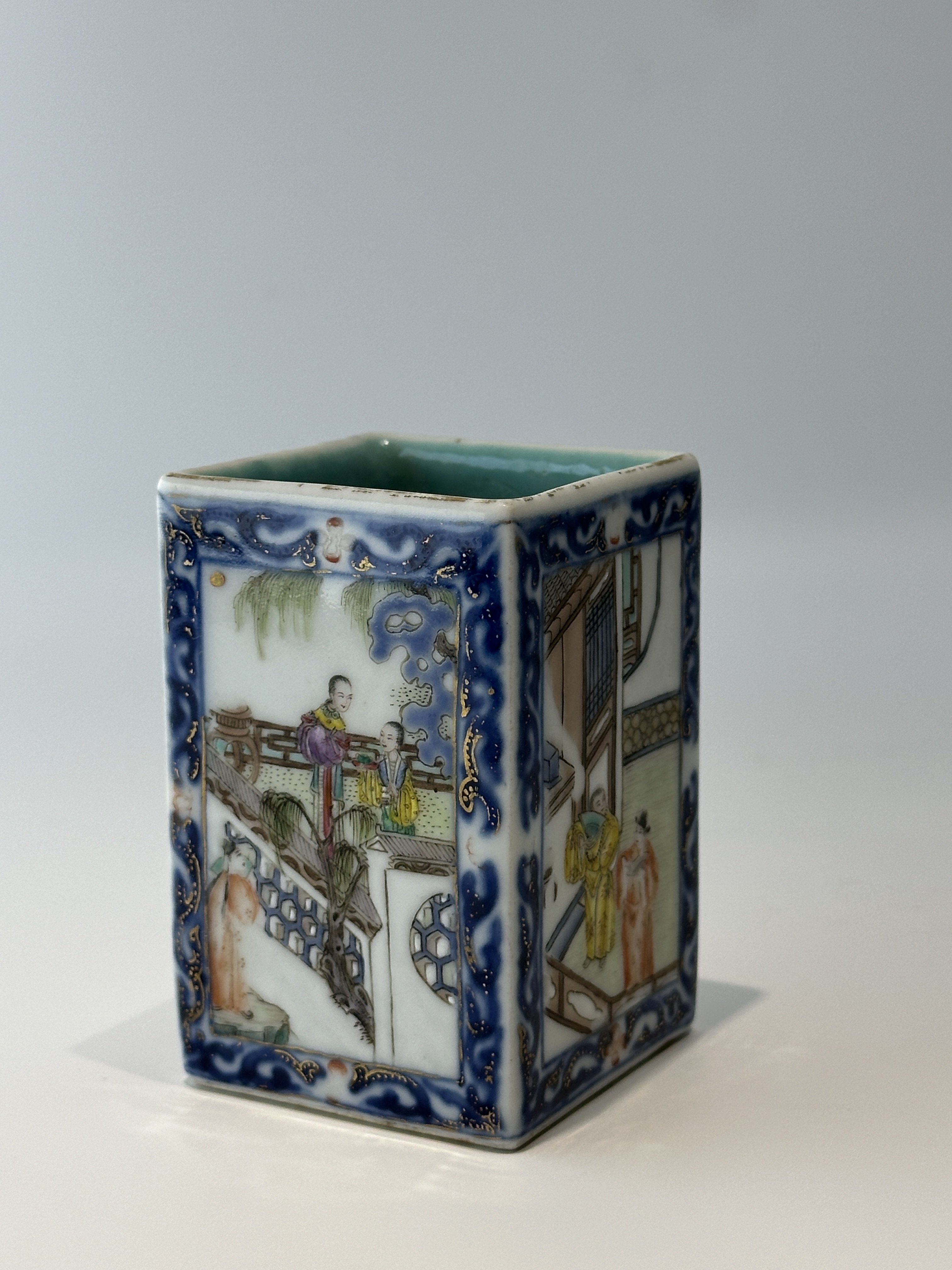 A Chinese rectangle Famille Rose brush pot, 17TH/18TH Century Pr.  - Image 4 of 11