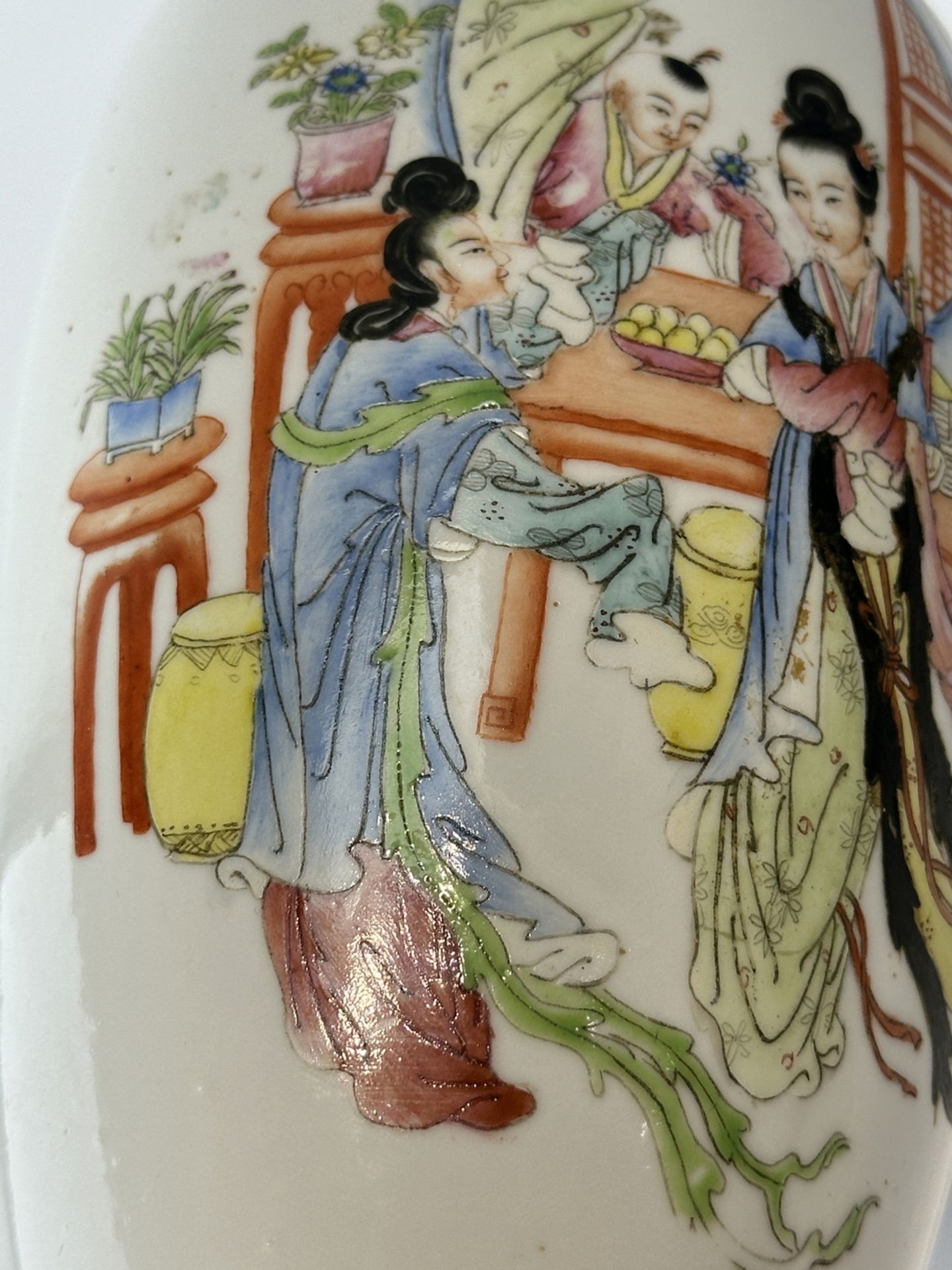 A Chinese Famille Rose vase, 19TH/20TH Century Pr.  - Image 9 of 10