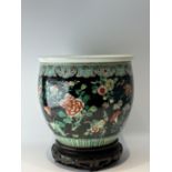 A Chinese Famille Rose jar, 19TH/20TH Century Pr. 