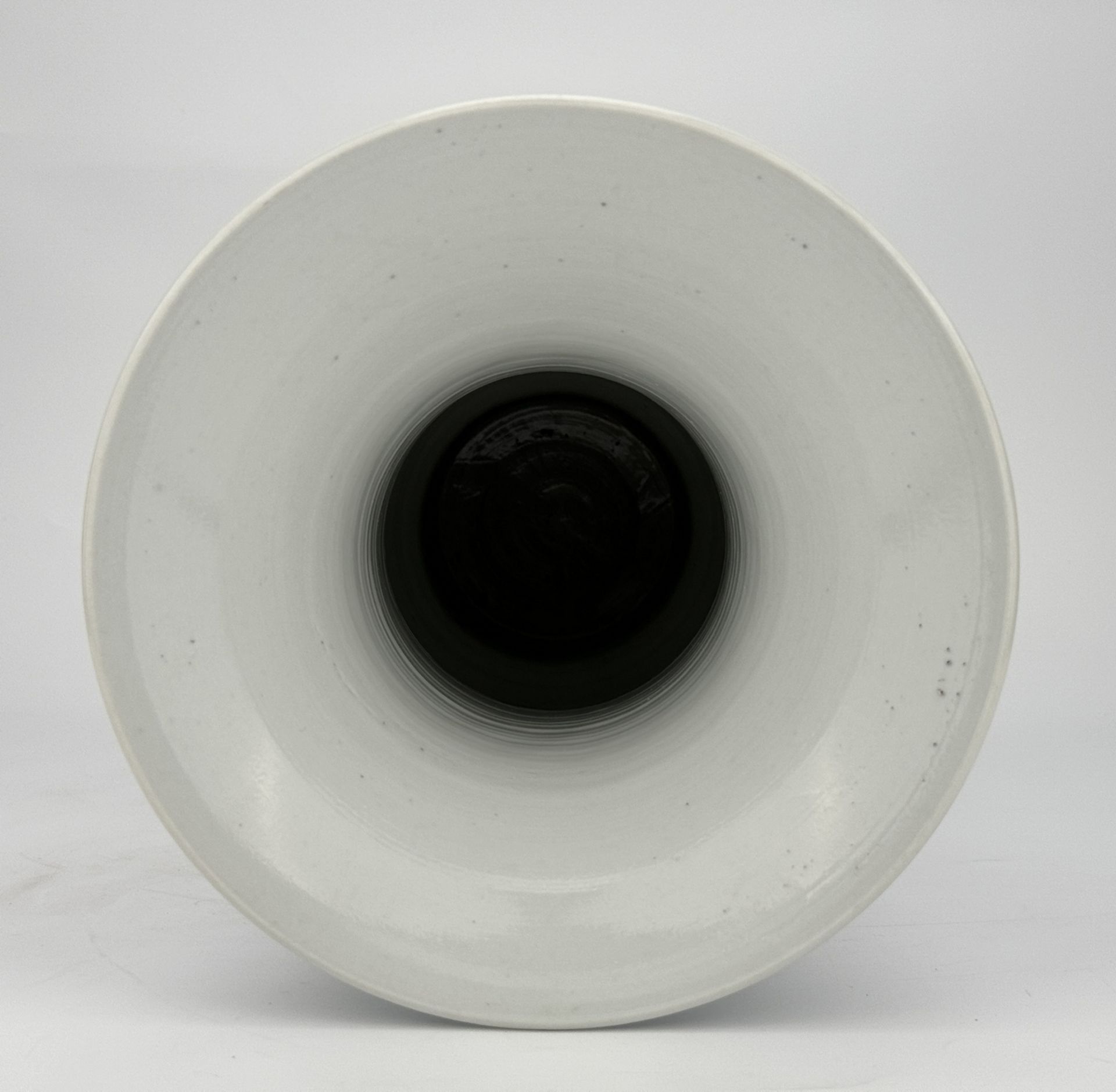 A Chinese Gu-type vase, 17TH/18TH Century Pr.  - Image 9 of 12