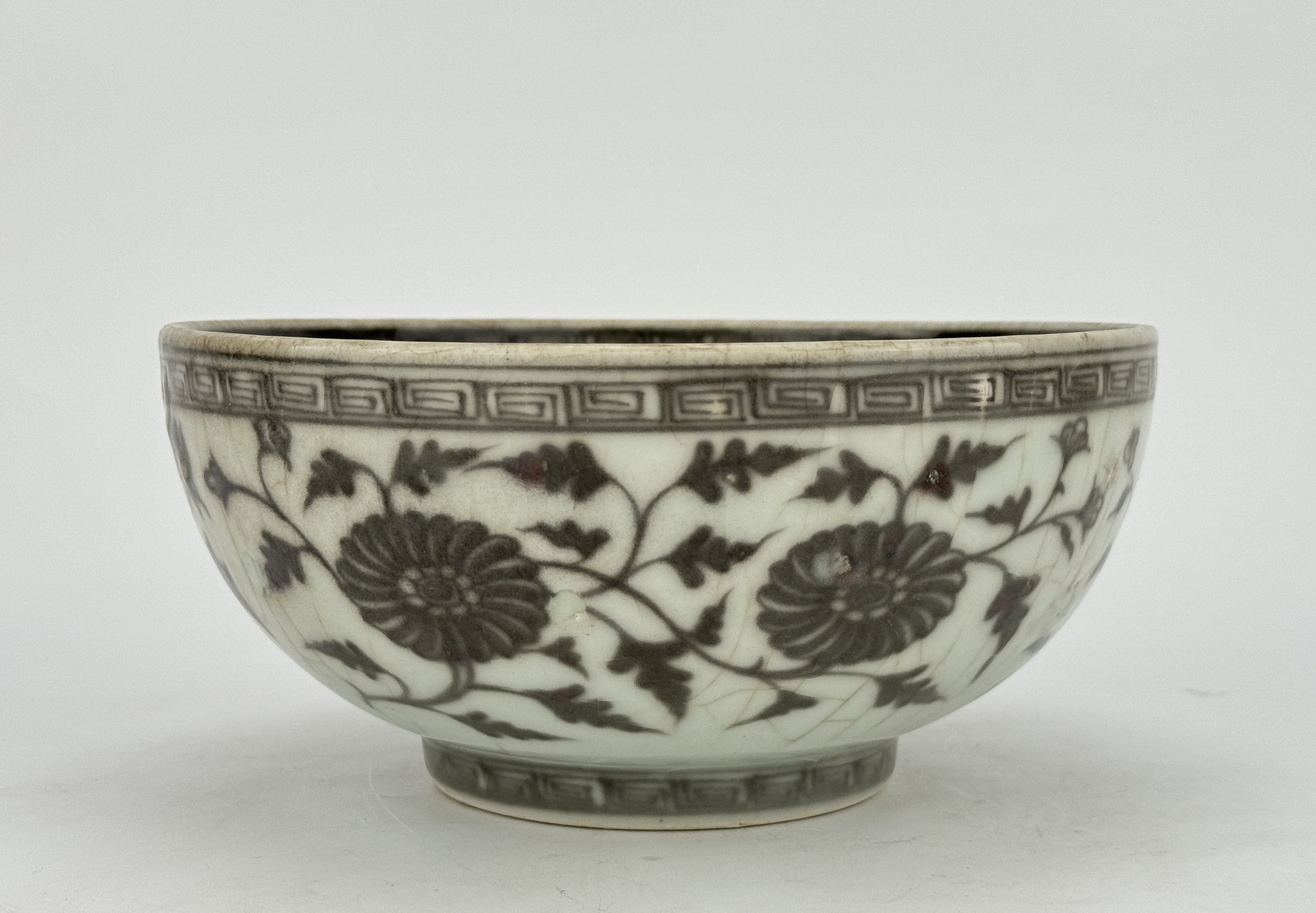 A Chinese underglaze red bowl, 17TH/18TH Century Pr.  - Image 2 of 8