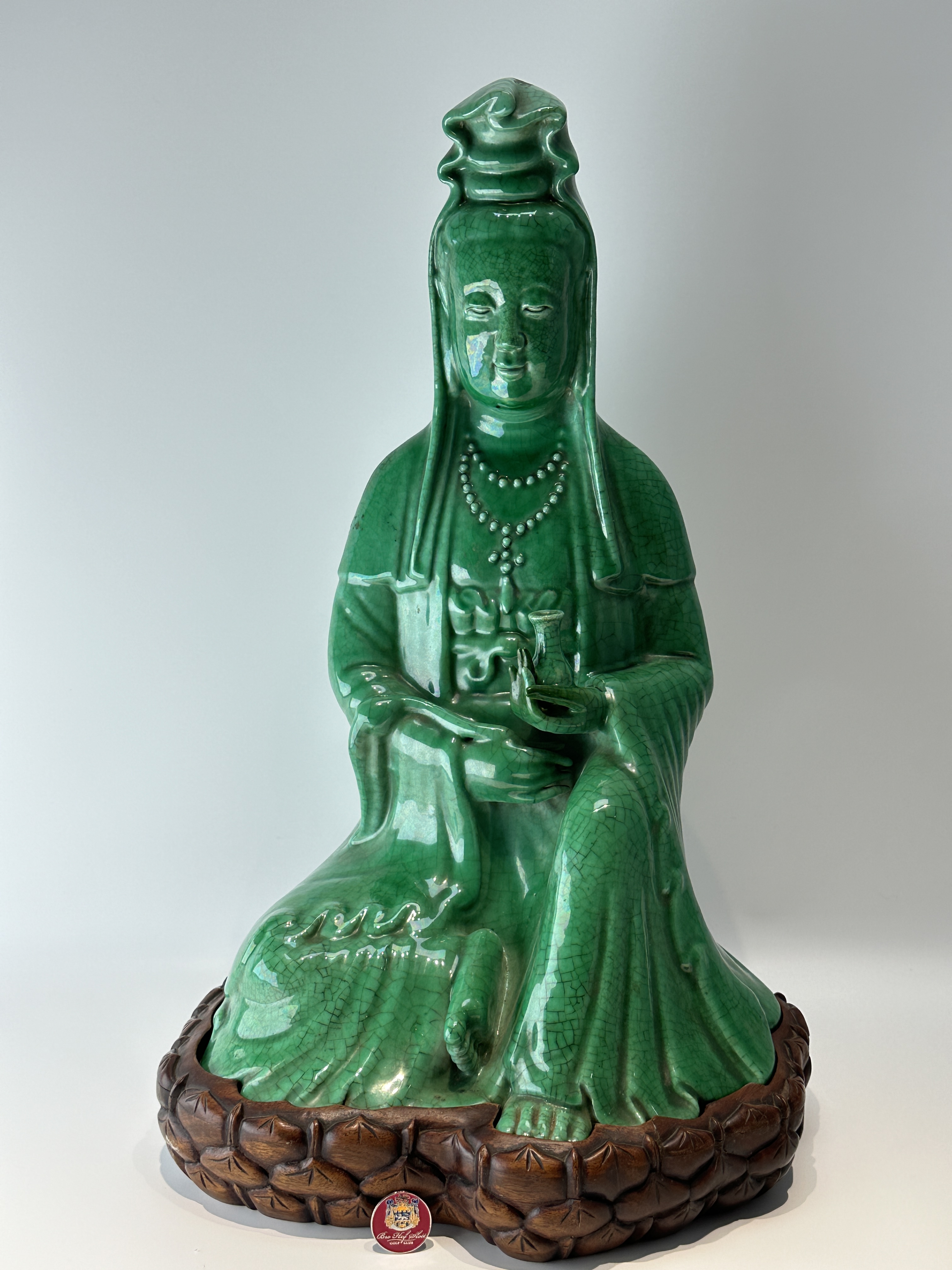 A Chinese porcelain figure, 17TH/18TH Century Pr.  - Image 2 of 23