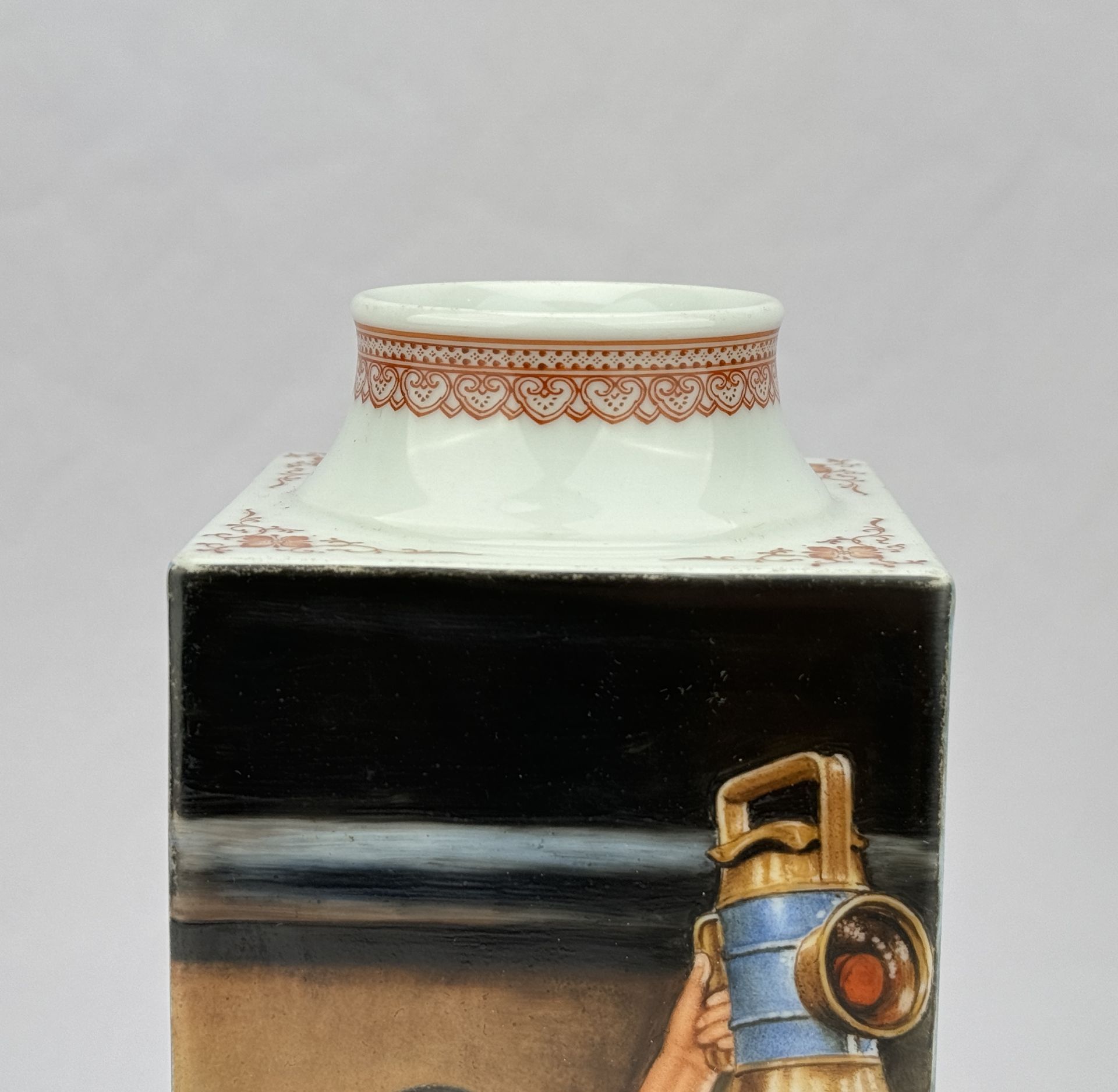 A Chinese rectangle vase, 19TH/20TH Century Pr.  - Image 6 of 8
