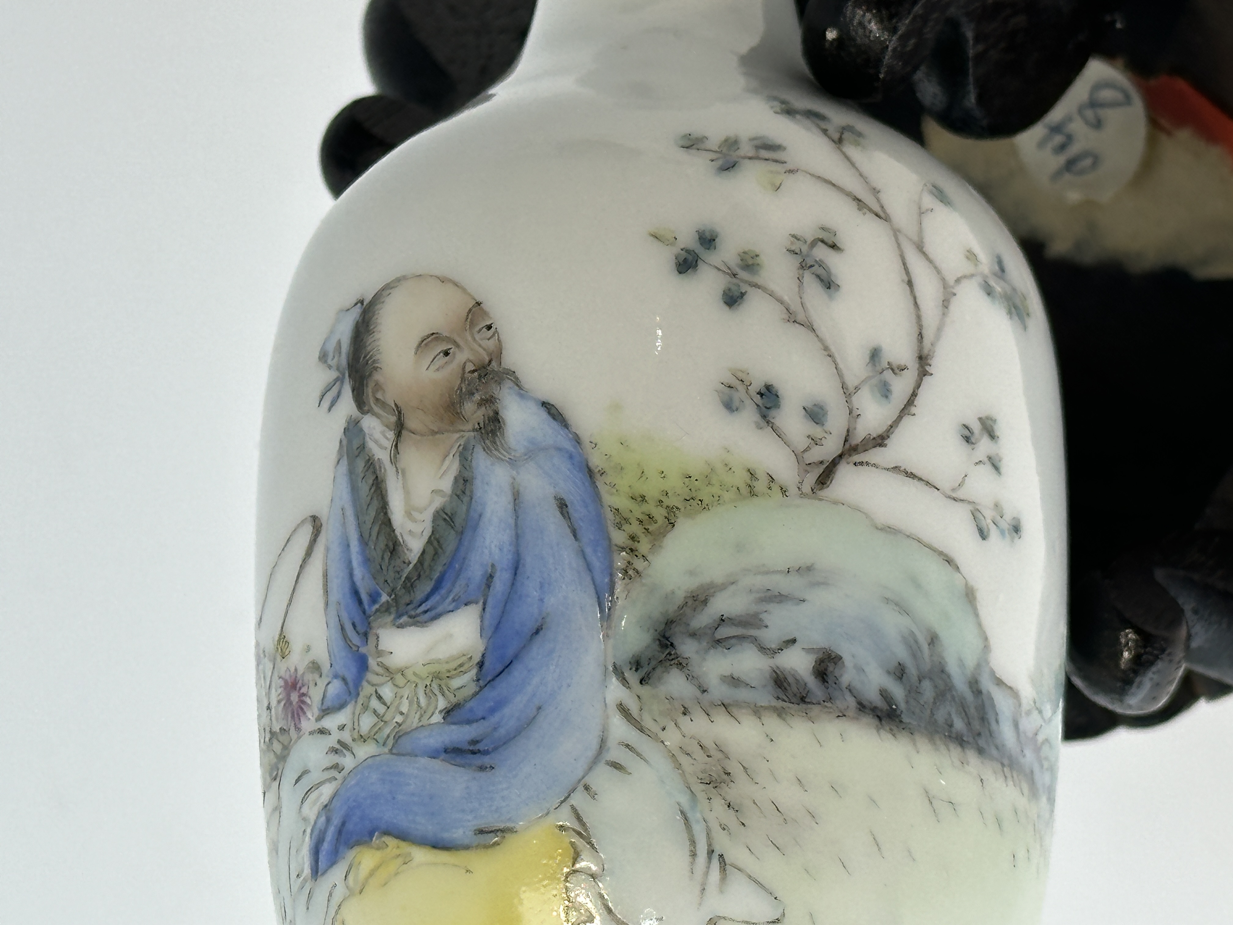 A Chinese Famille Rose vase, 17TH/18TH Century Pr. - Image 8 of 8