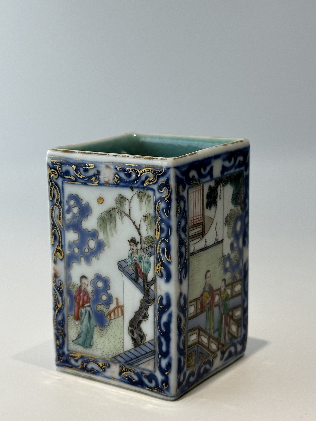 A Chinese rectangle Famille Rose brush pot, 17TH/18TH Century Pr.  - Image 2 of 11