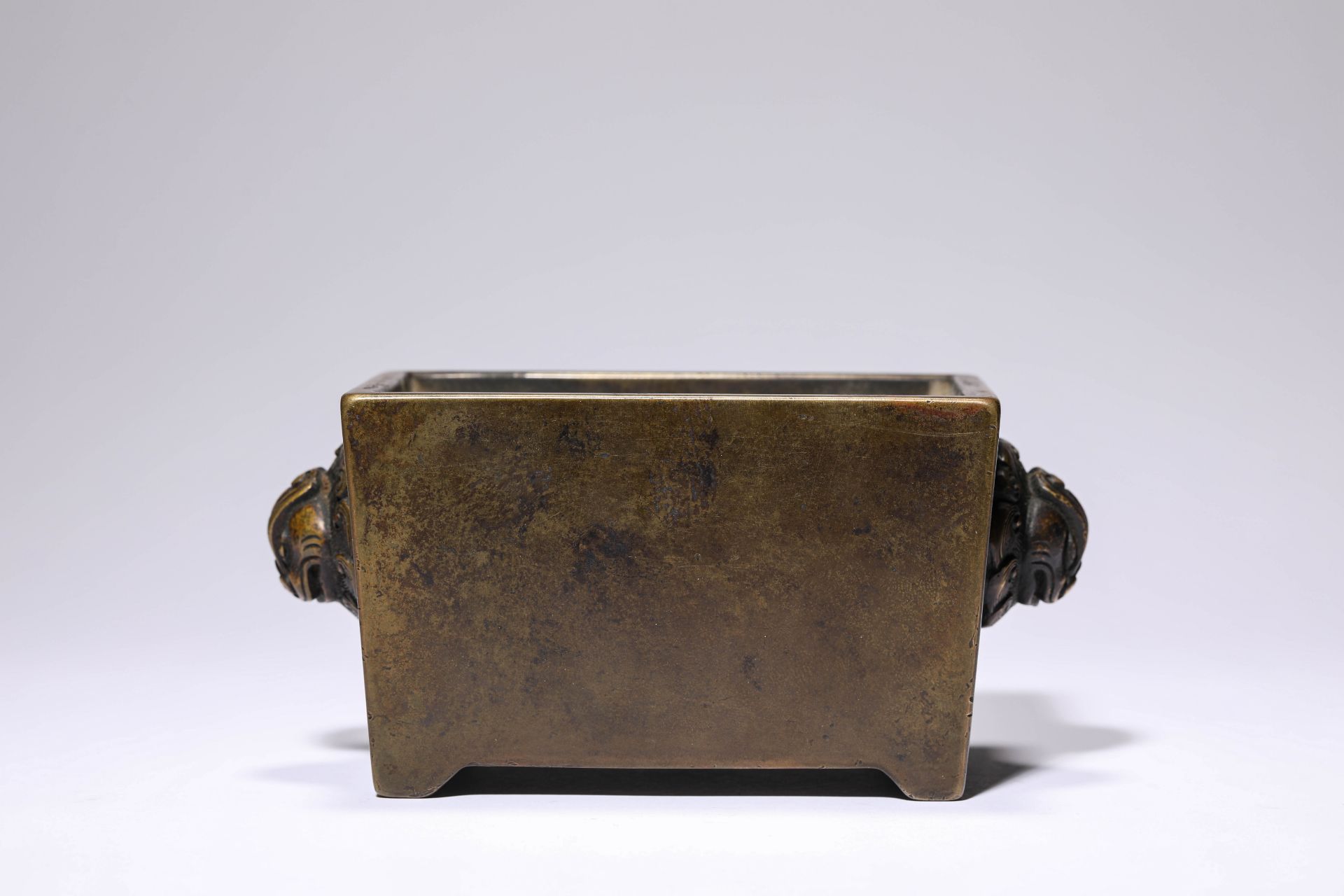 A Chinese bronze censor, 17TH/18TH Century Pr. 