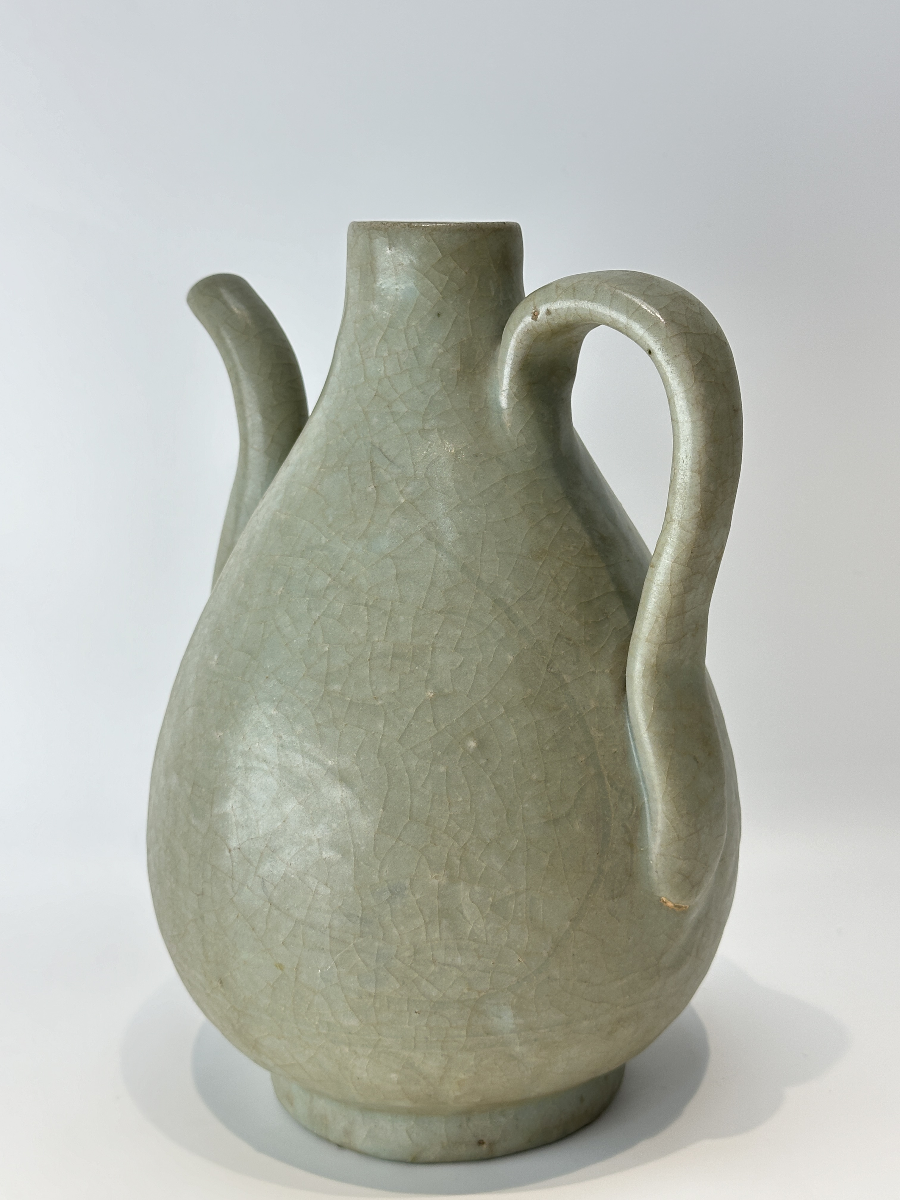 A Chinese celadon teapot, 16TH/17TH Century Pr.  - Image 2 of 10