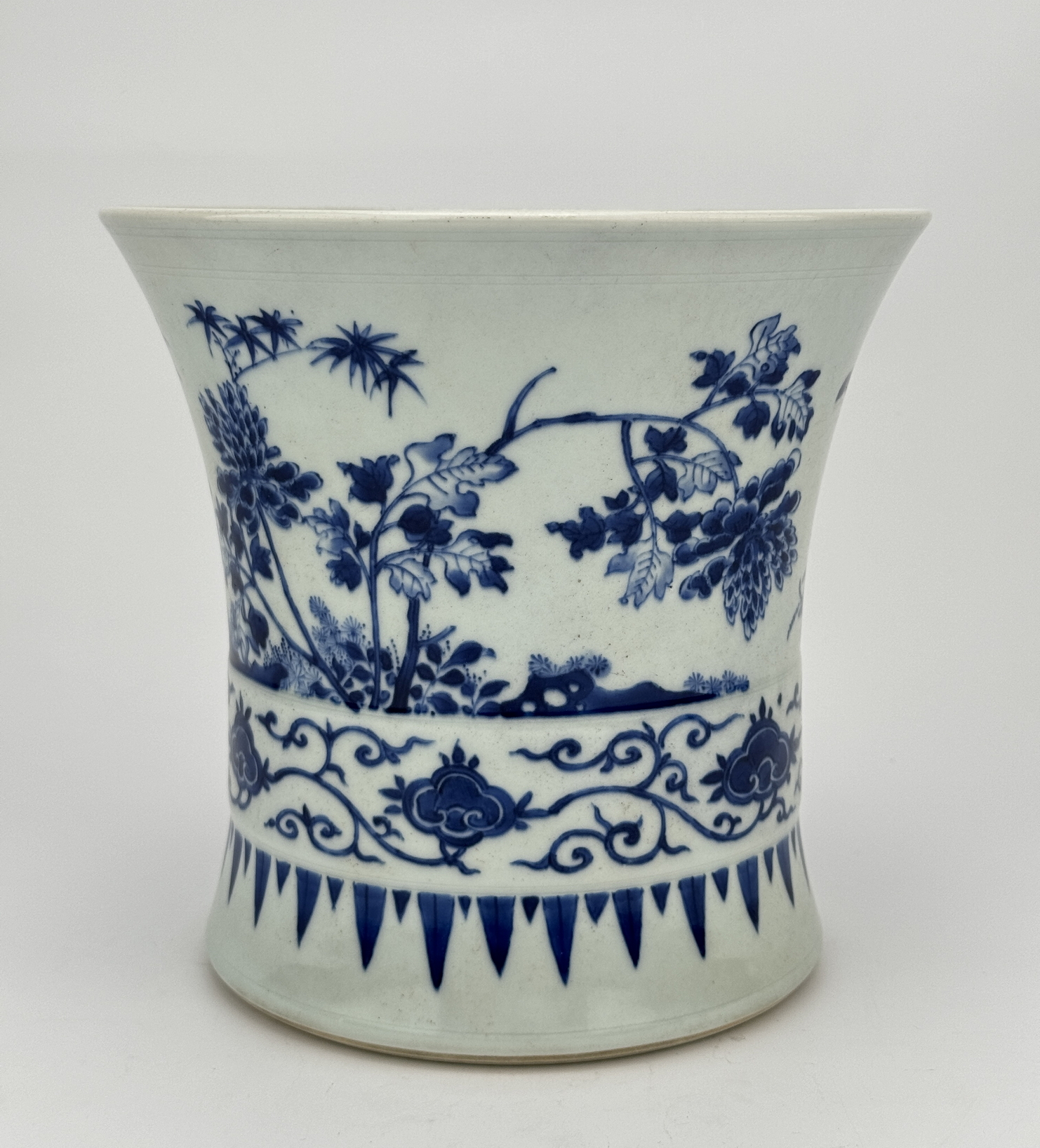 A Chinese Blue&White brush pot, 16TH/17TH Century Pr.  - Image 2 of 11