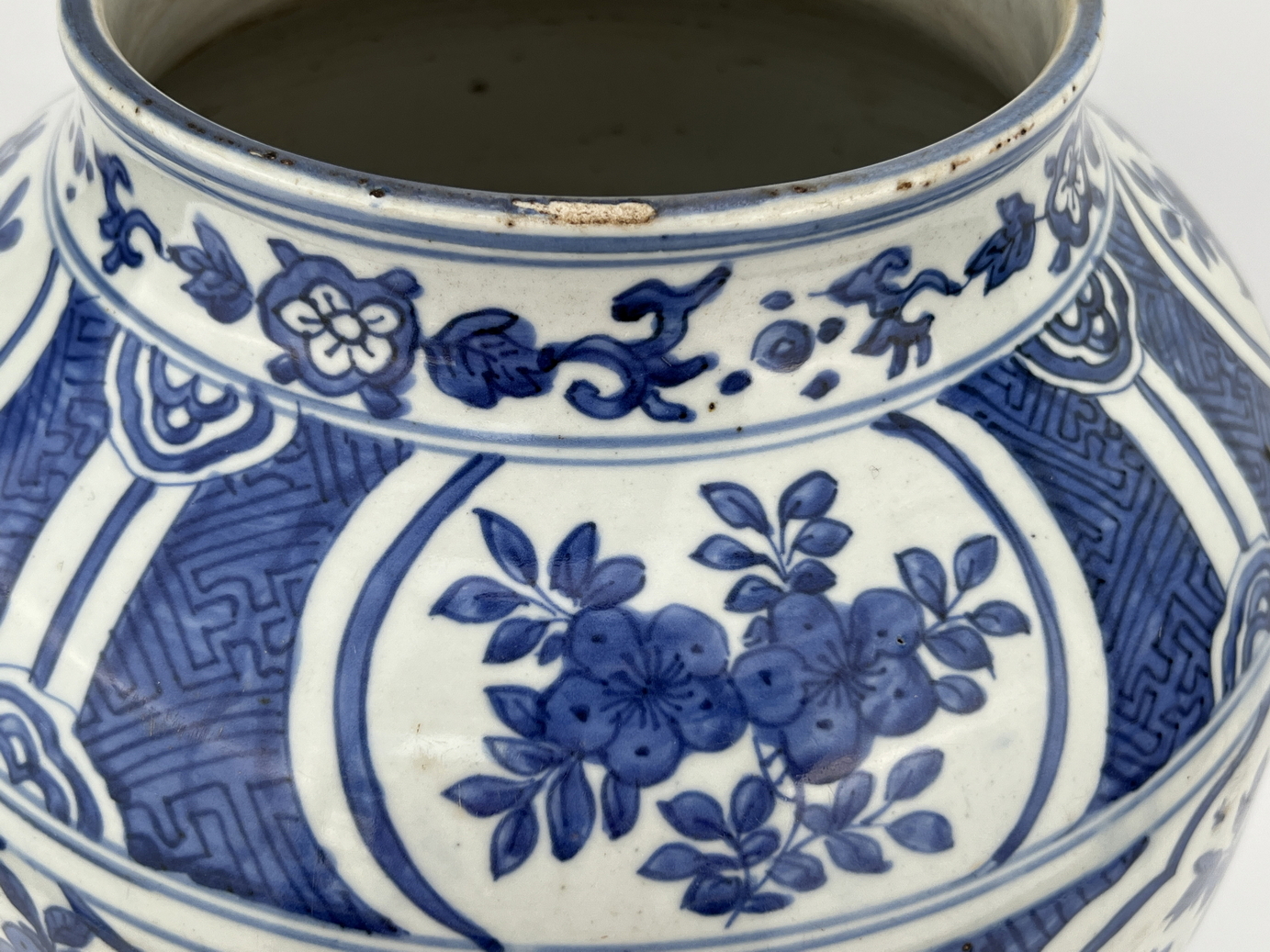 A Chinese Blue&White jar, 16TH/17TH Century Pr.  - Image 12 of 17