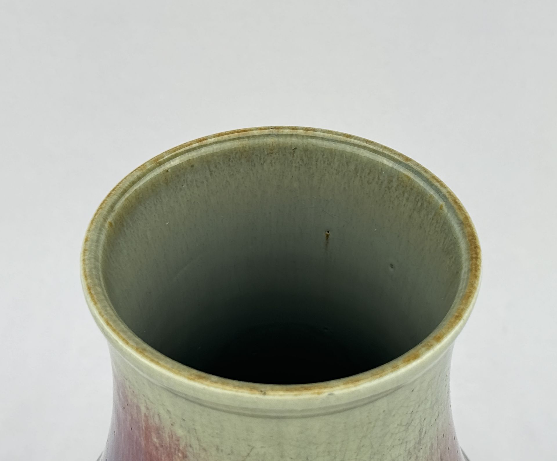 A Chinese red monochrome vase, 17TH/18TH Century Pr.  - Image 5 of 7