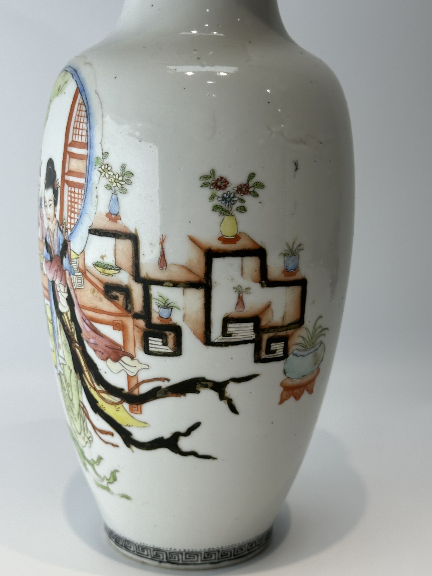 A Chinese Famille Rose vase, 19TH/20TH Century Pr.  - Image 3 of 10