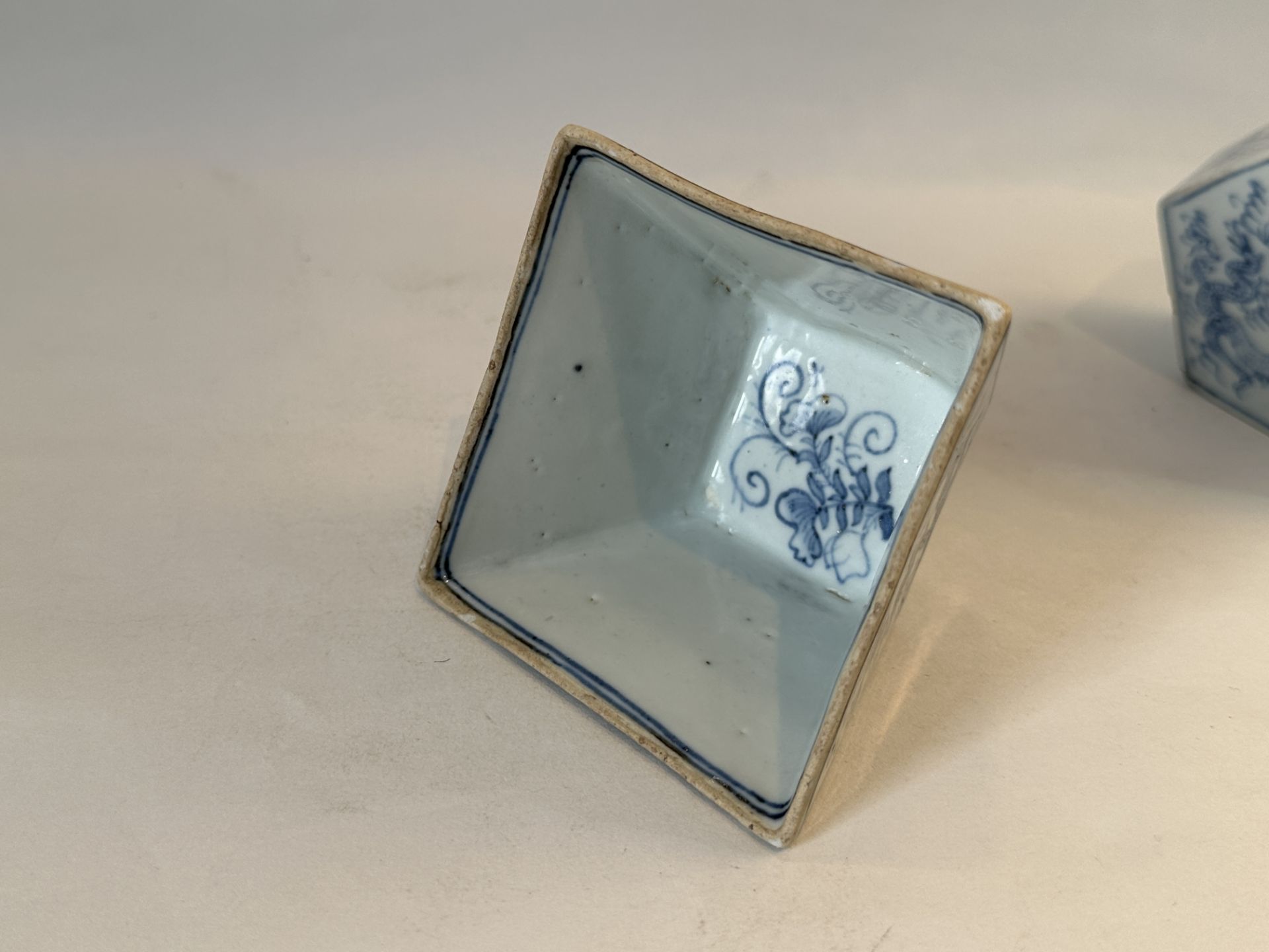 A Chinese blue&white cup, 17TH/18TH Century Pr. - Image 13 of 14