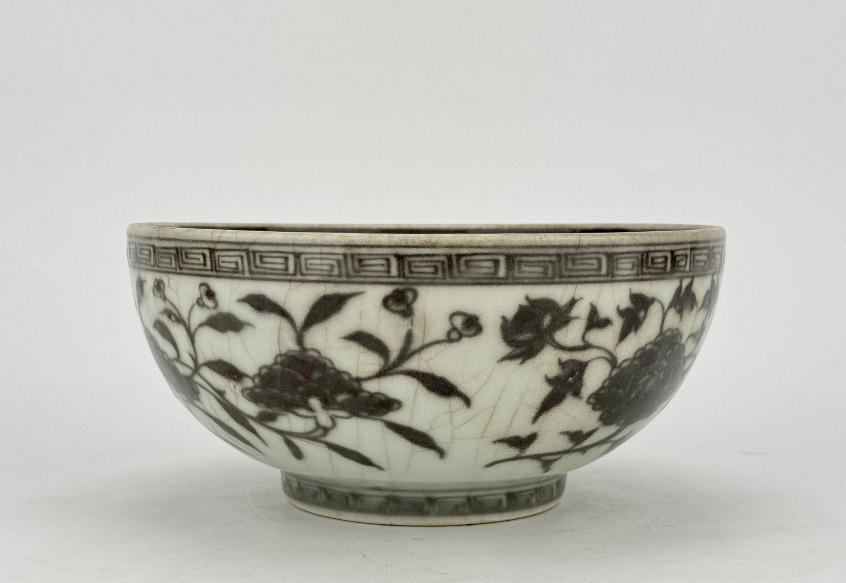 A Chinese underglaze red bowl, 17TH/18TH Century Pr. 