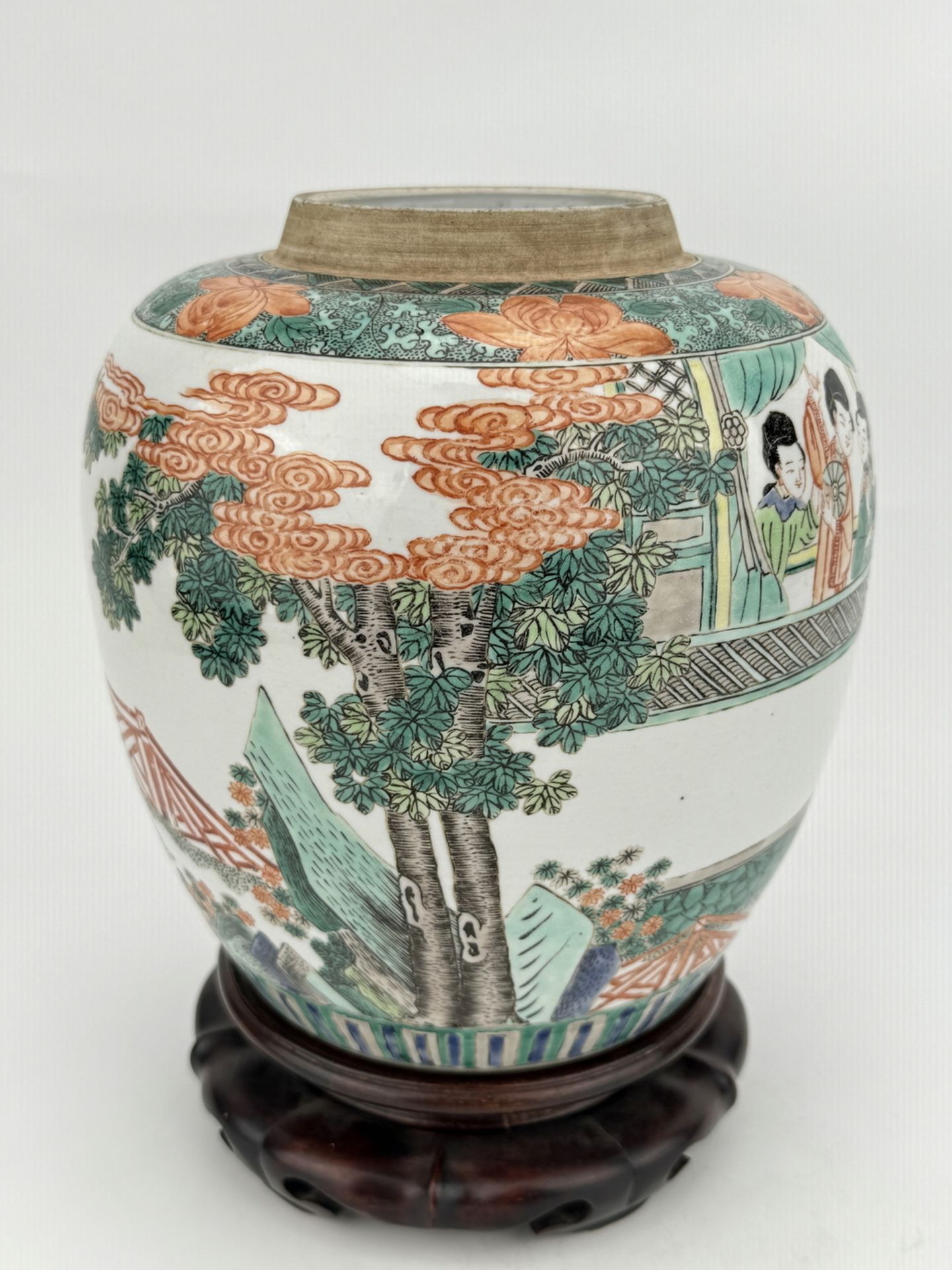 A Chinese Famille Rose jar, 17TH/18TH Century Pr.  - Image 2 of 9