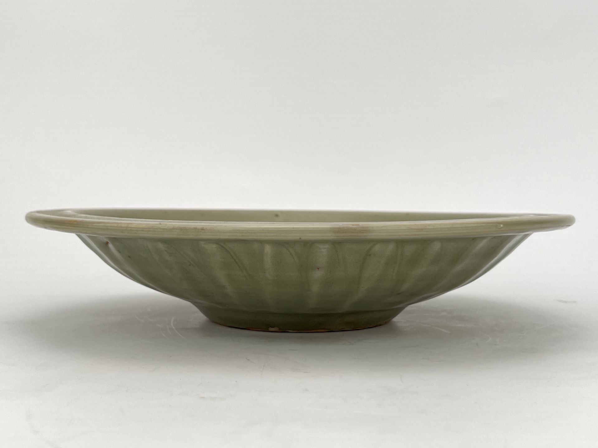 A Chinese celadon waterpot, 16TH/17TH Century Pr.  - Image 9 of 9