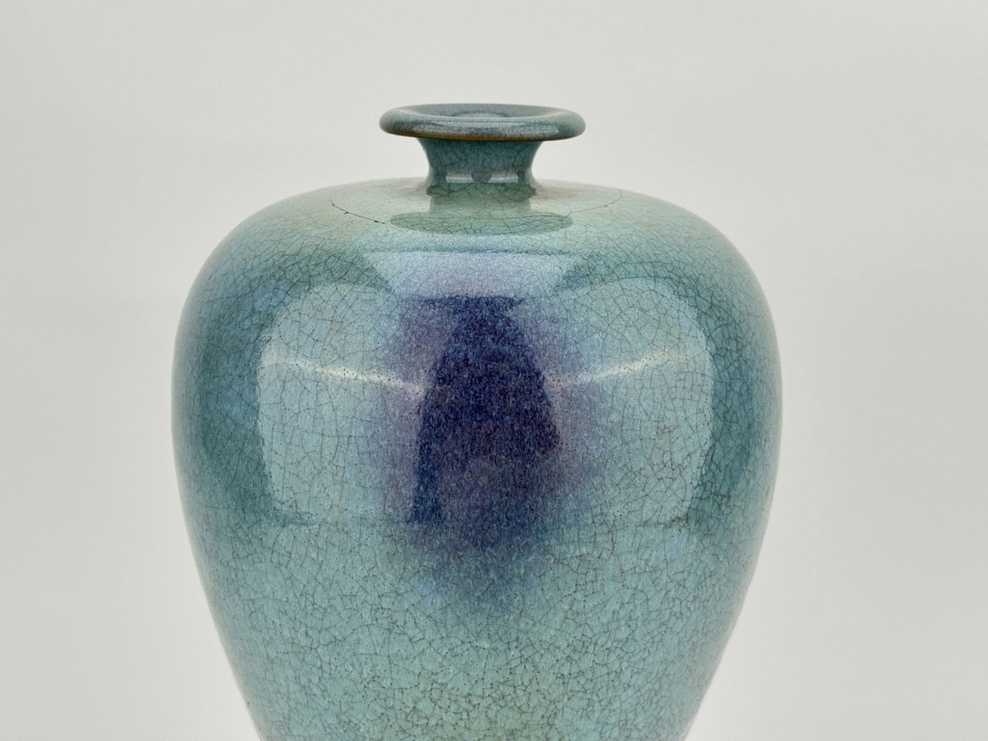 A Chinese JUN ware vase, 14TH/16TH Century - Image 3 of 8