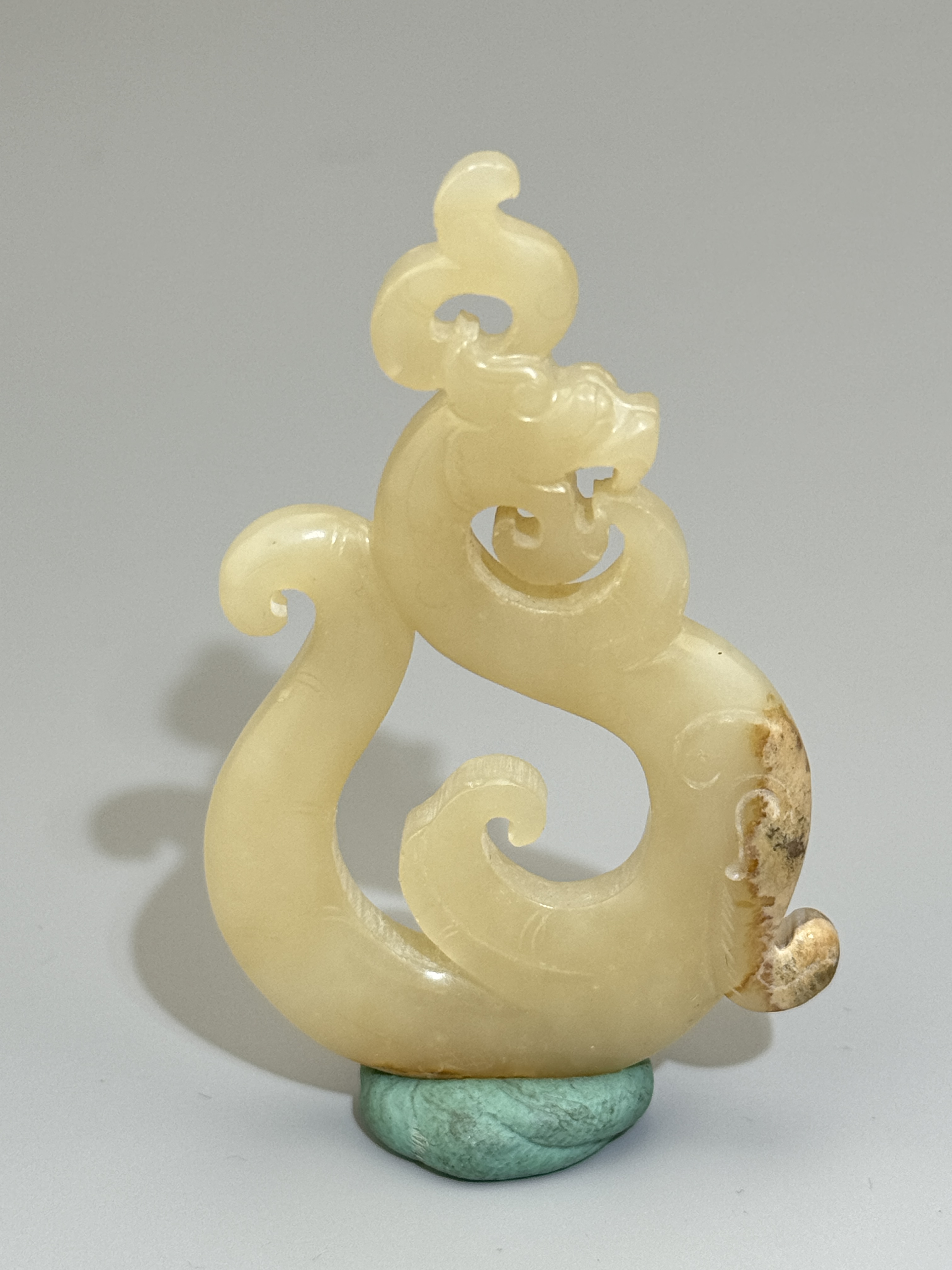 A Chinese jade ornament, 13TH/16TH Century Pr.Collection of NARA private gallary.