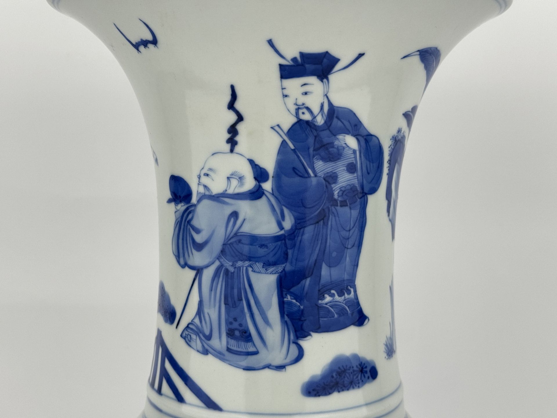 A Chinese Gu-type vase, 17TH/18TH Century Pr.  - Bild 5 aus 12
