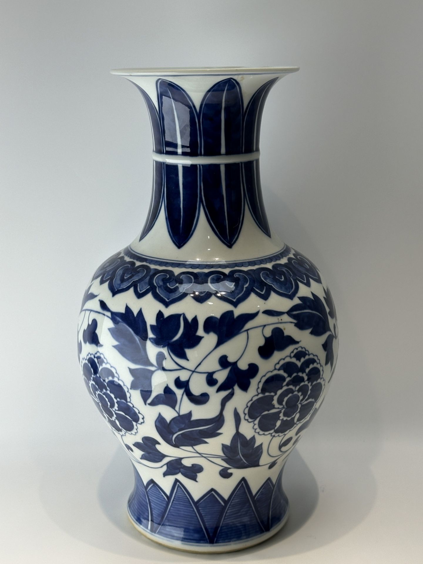 A Chinese Blue&White vase, 17TH/18TH Century Pr.  - Bild 16 aus 16