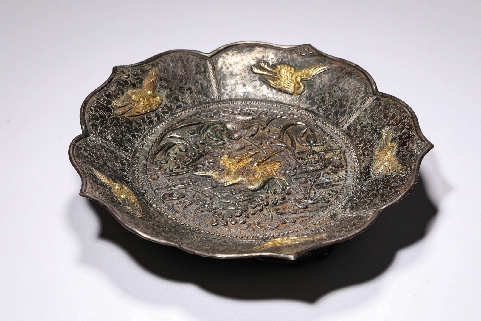 A Chinese silve gilt dish, 14TH/16TH Century Pr. - Image 2 of 7