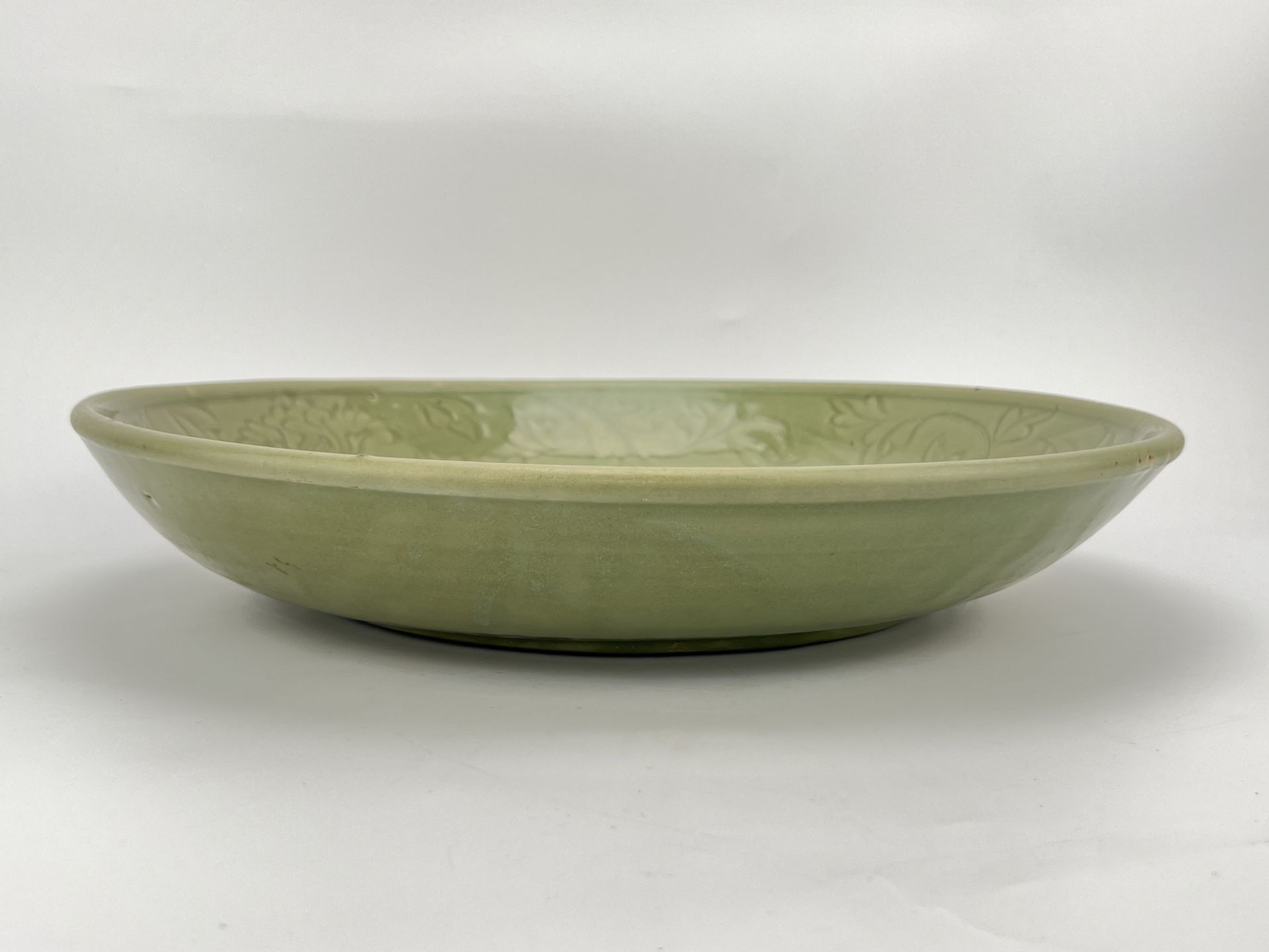 A Chinese celadon dish, 16TH/17TH Century Pr.  - Image 4 of 12