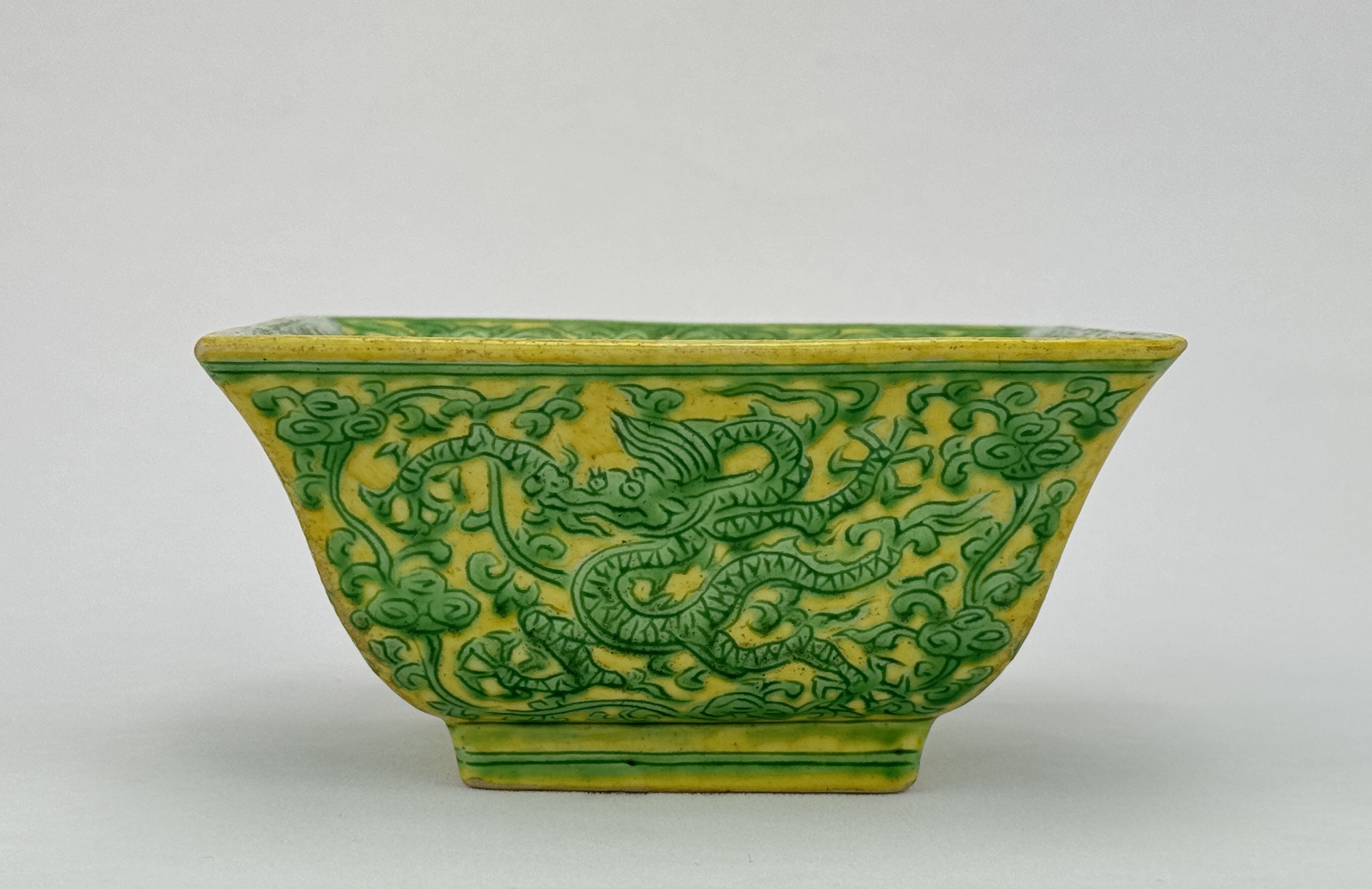 A Chinese cup, 17/19 Century Pr. - Image 2 of 8