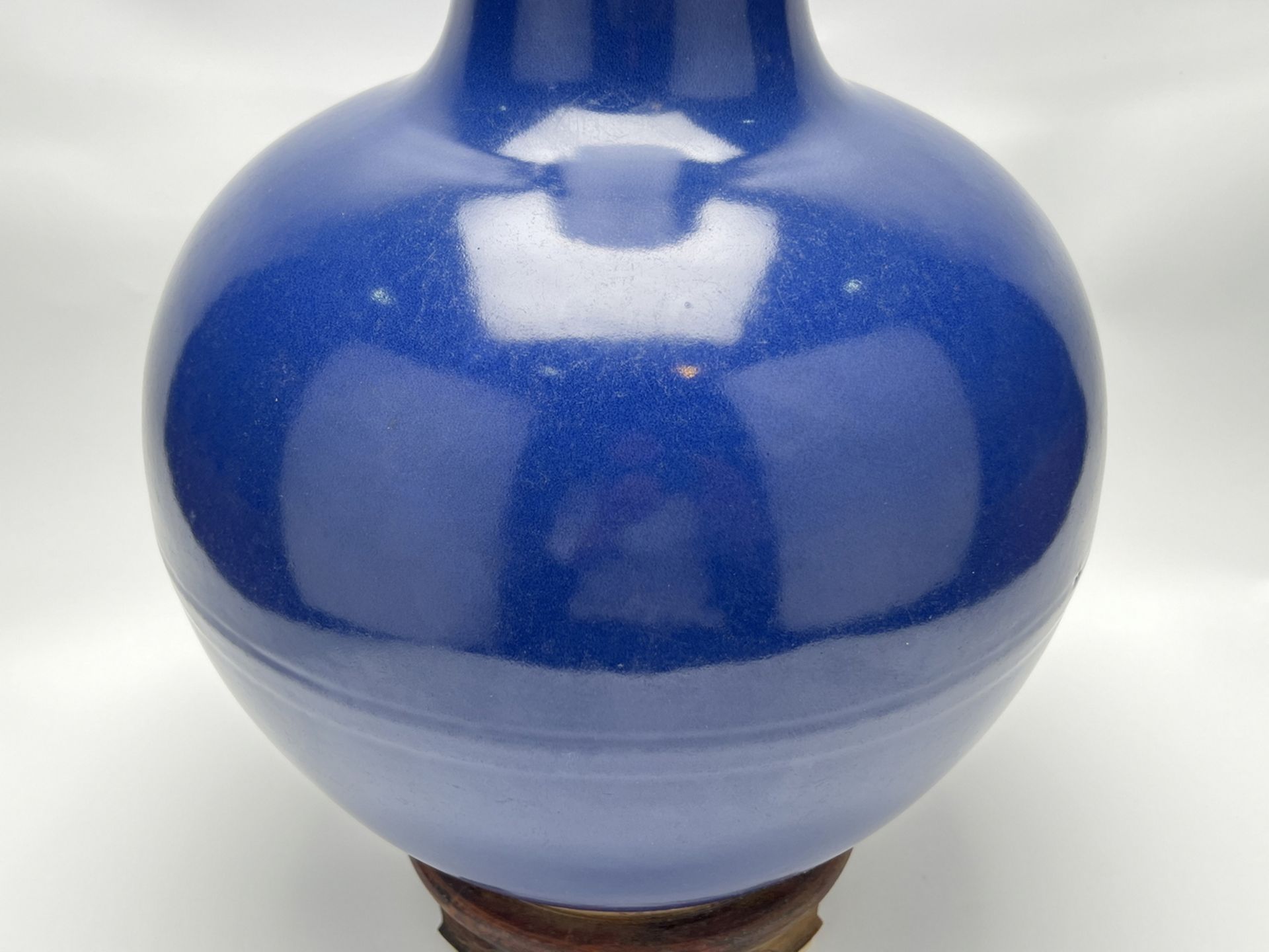 A very large Chinese blue ball vase, 18TH/19TH Century Pr.  - Bild 4 aus 15