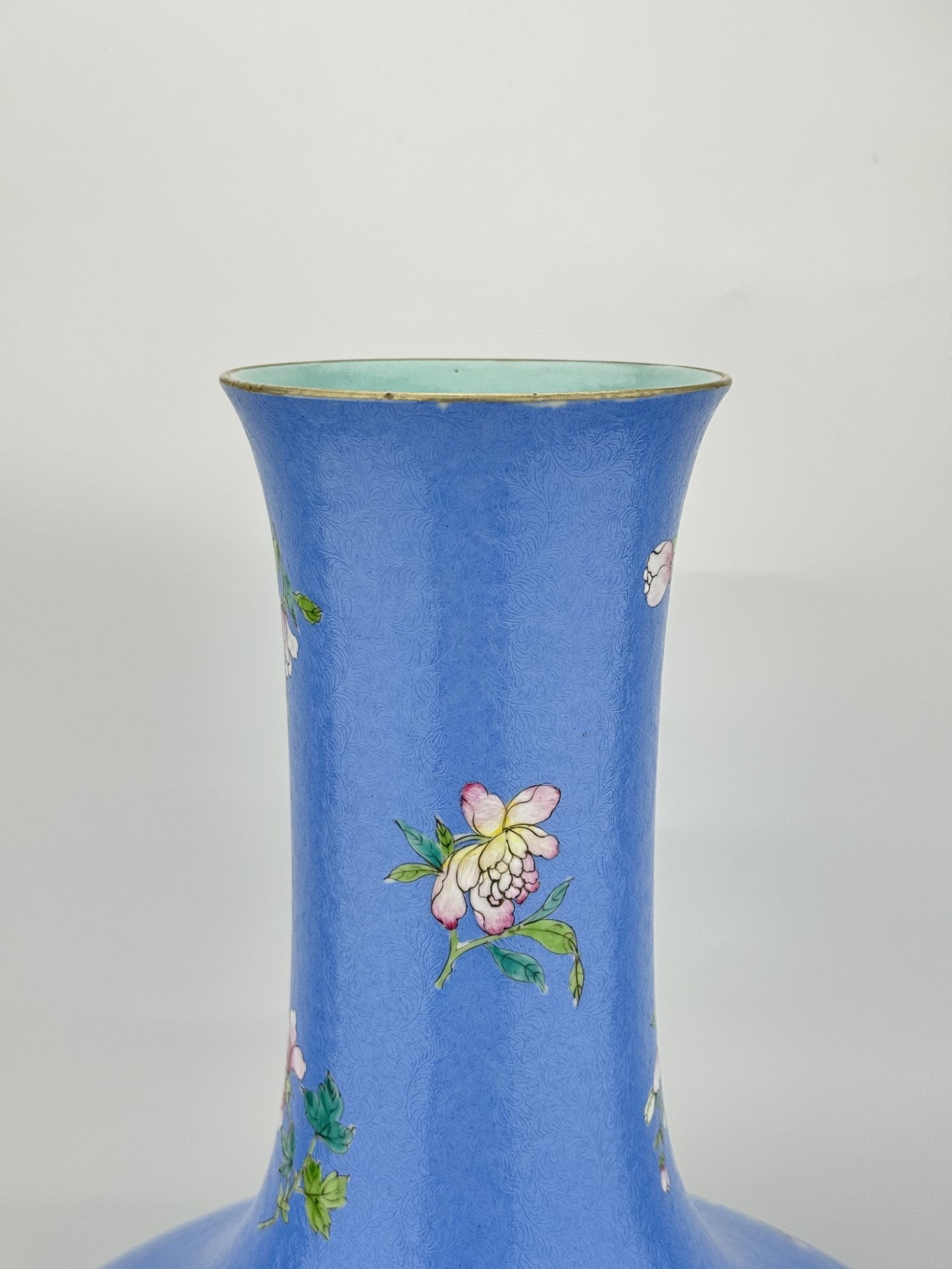 A Chinese Famille Rose vase, 17TH/18TH Century Pr.   - Image 7 of 10