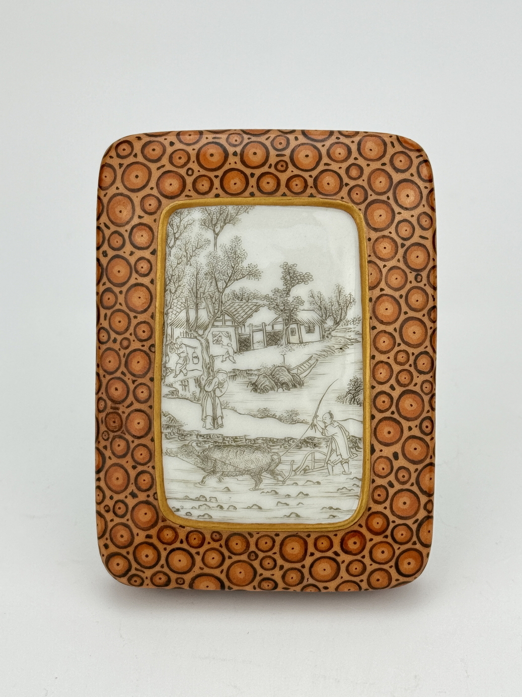 A Chinese rectangle Famille Rose brush pot, 17TH/18TH Century Pr.  - Image 3 of 6