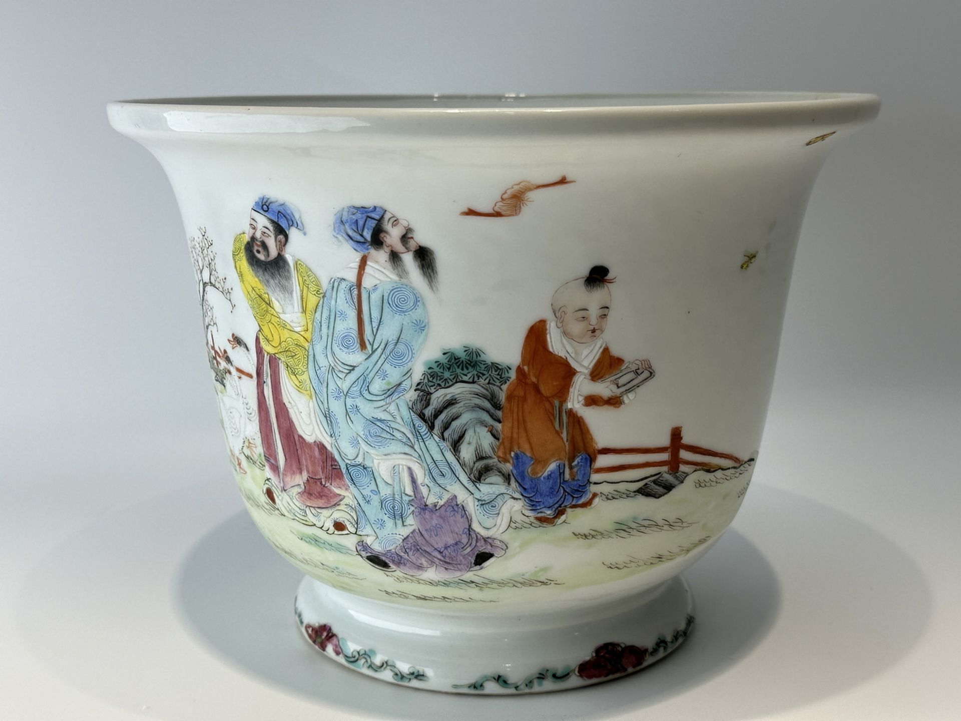 A Chinese Famille Rose vase, 19TH/20TH Century Pr.  - Bild 2 aus 15