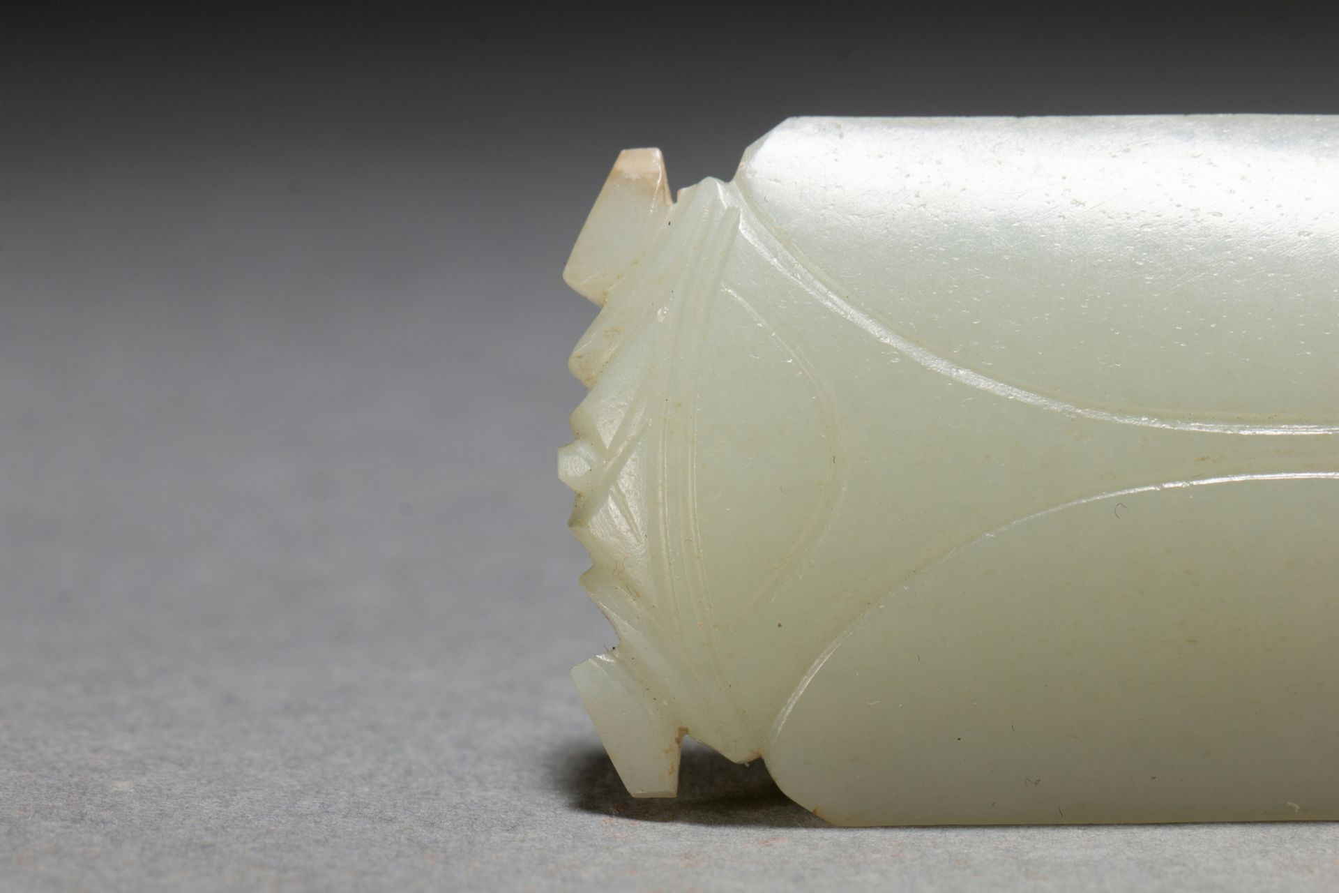 A Chinese Jade ornament, 18TH/19TH Century Pr.  - Bild 2 aus 6