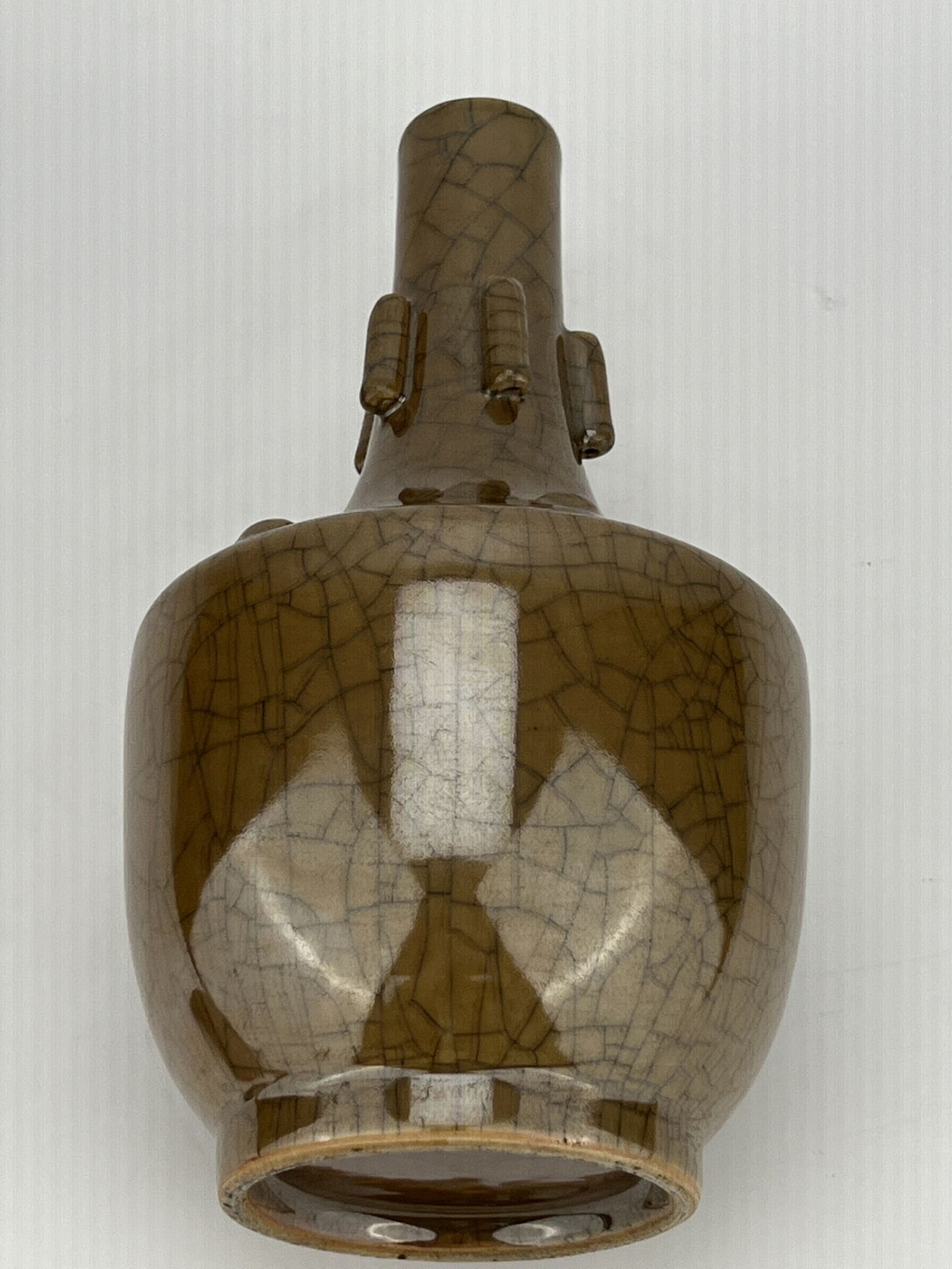 A Chinese Ge-type vase, 17TH/18TH Century Pr.  - Bild 6 aus 11