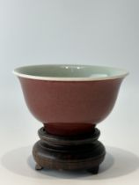 A Chinese Famille Rose cup, 16TH/17TH Century Pr.