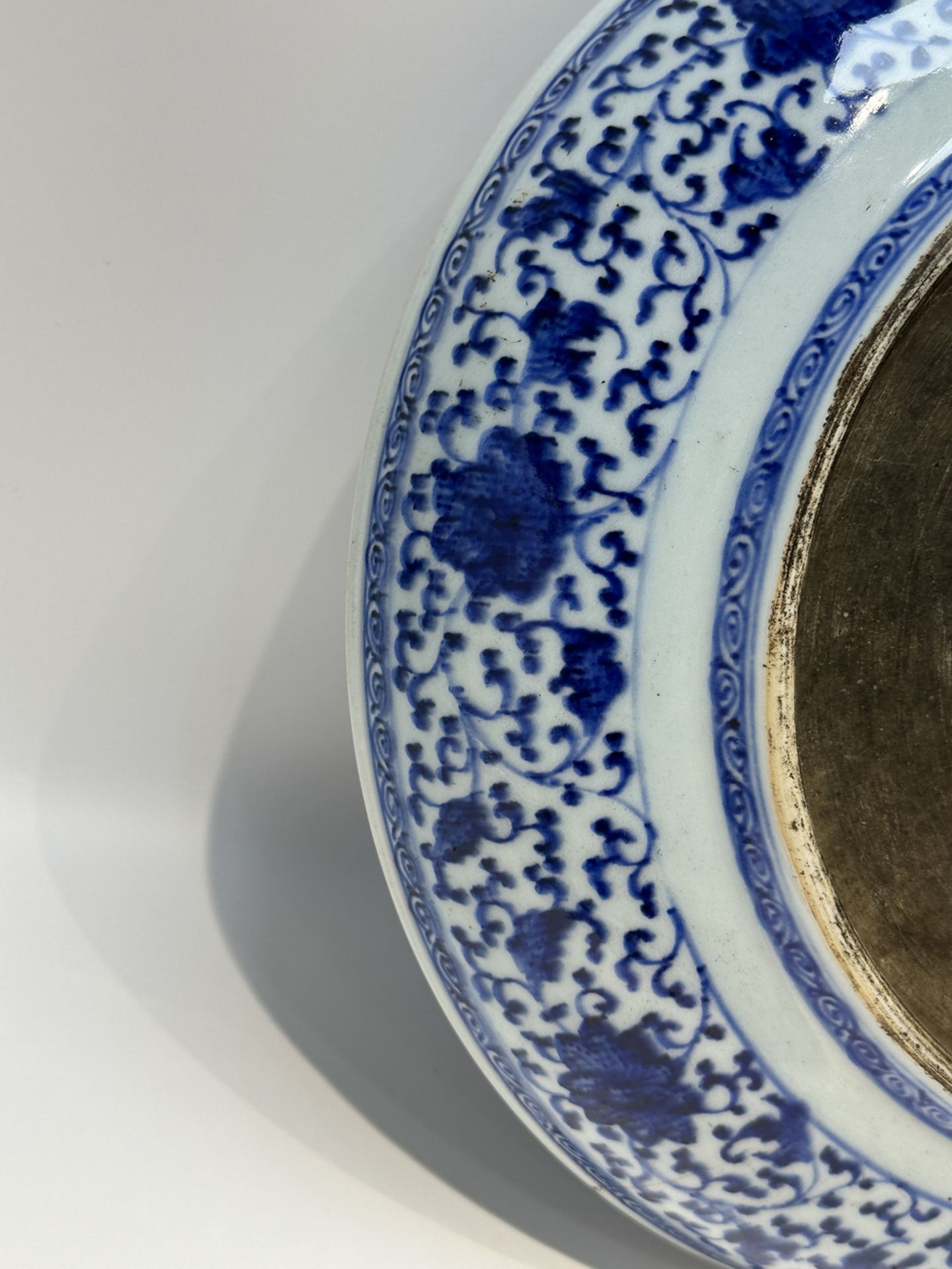A Chinese Blue&White dish, 17TH/18TH Century Pr.  - Bild 10 aus 14