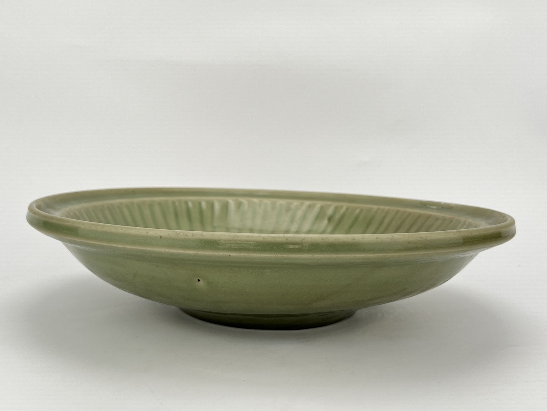 A Chinese celadon dish, 16TH/17TH Century Pr.  - Image 5 of 15