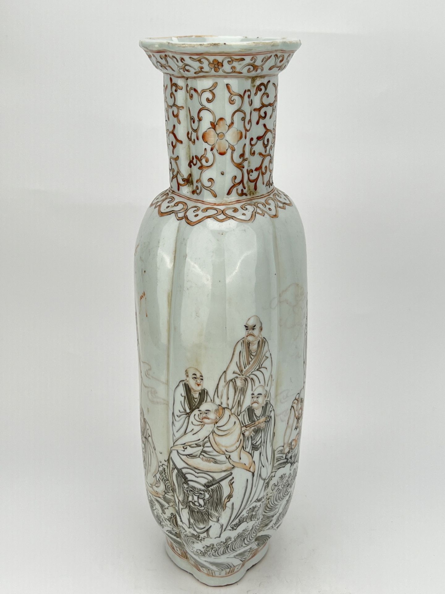 A Chinese Famille Rose vase, 17TH/18TH Century Pr.  - Image 8 of 11