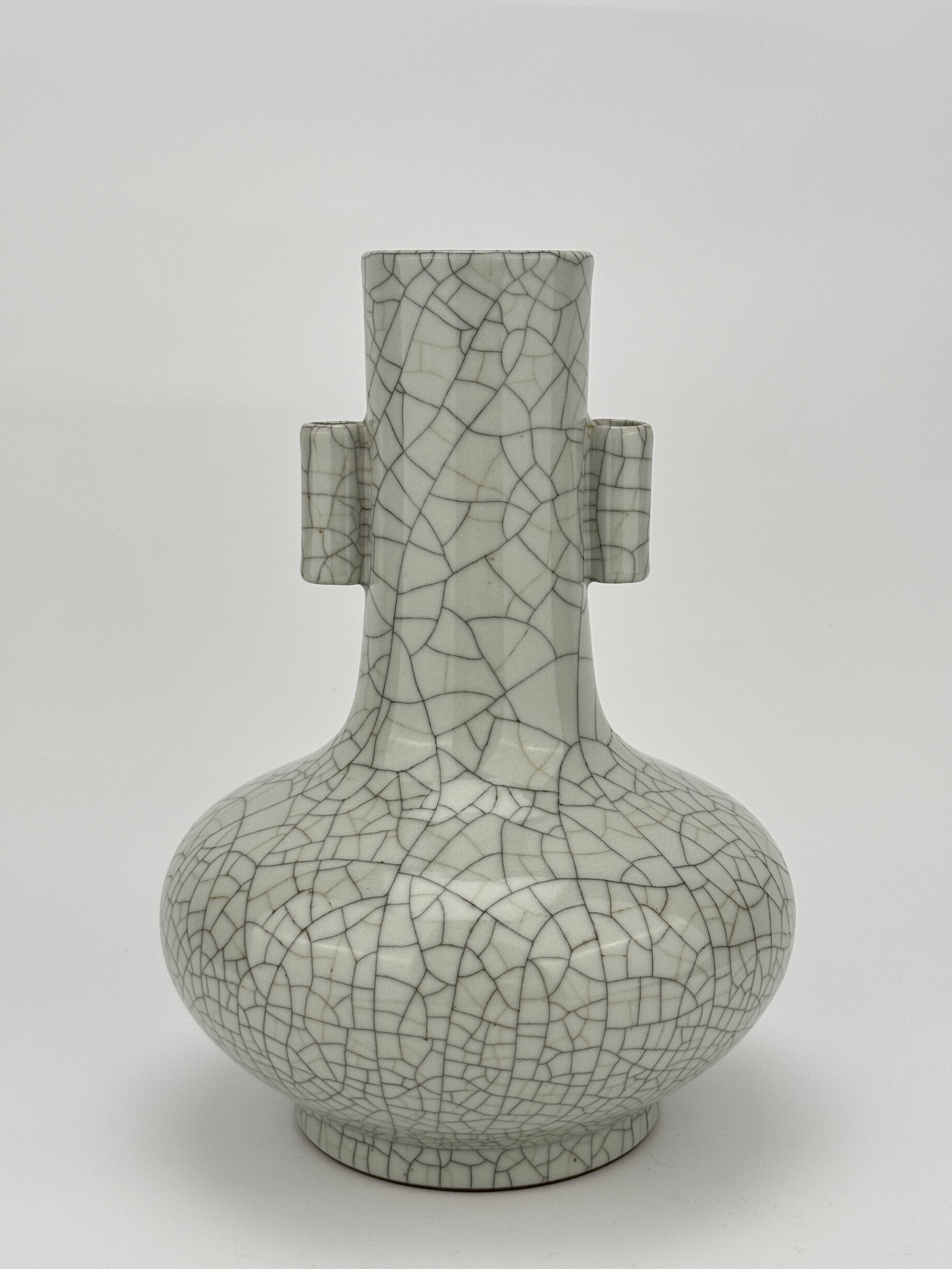 A Chinese celadon vase, 18TH/19TH Century Pr. 