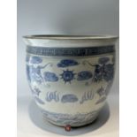 A Chinese Blue&White jar, 20TH Century.