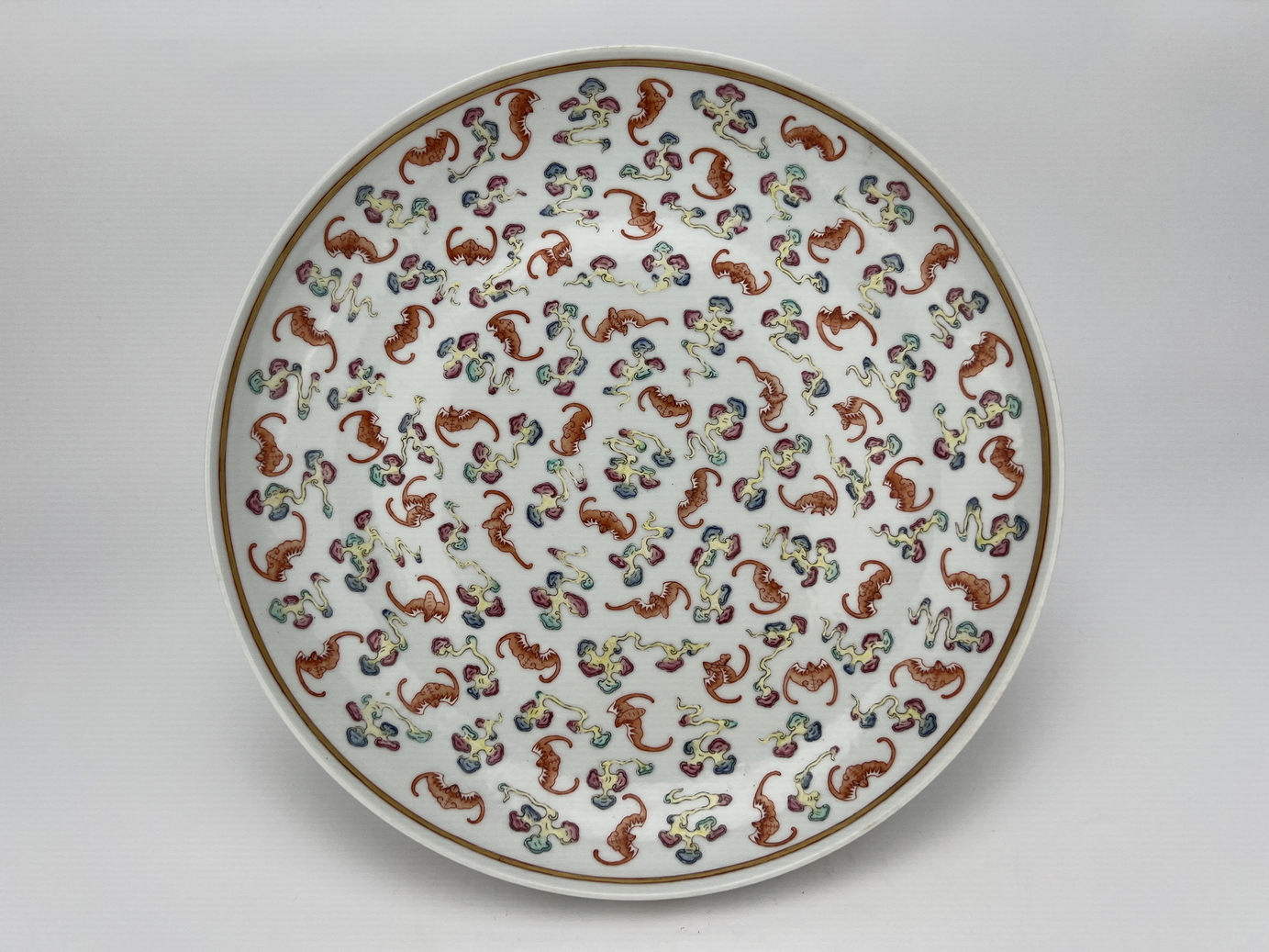 A Chinese Famille Rose dish, 19TH/20TH Century Pr. 