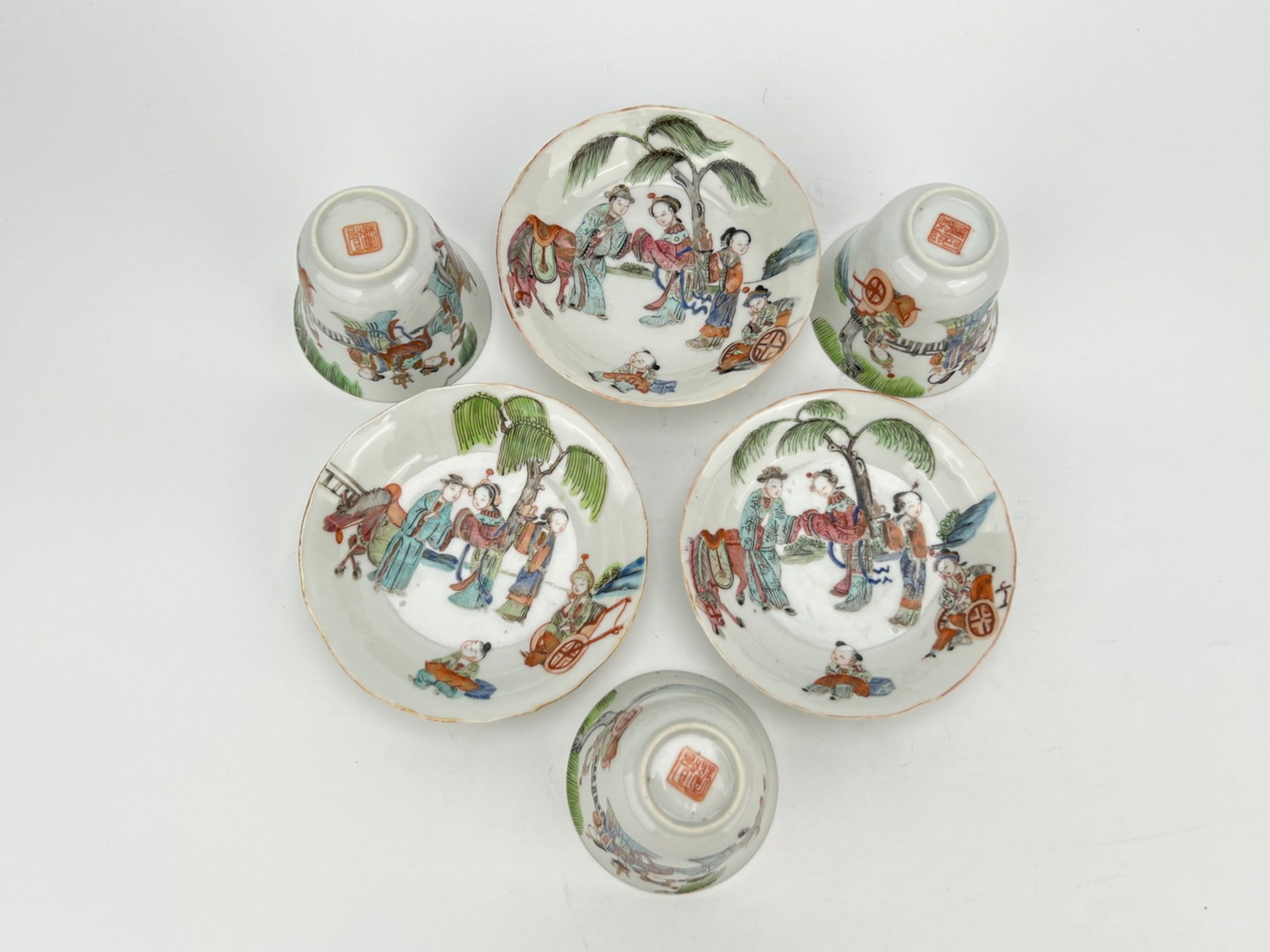 A set of Chinese cups with saucer, 19TH/20TH Century Pr.  - Image 2 of 3