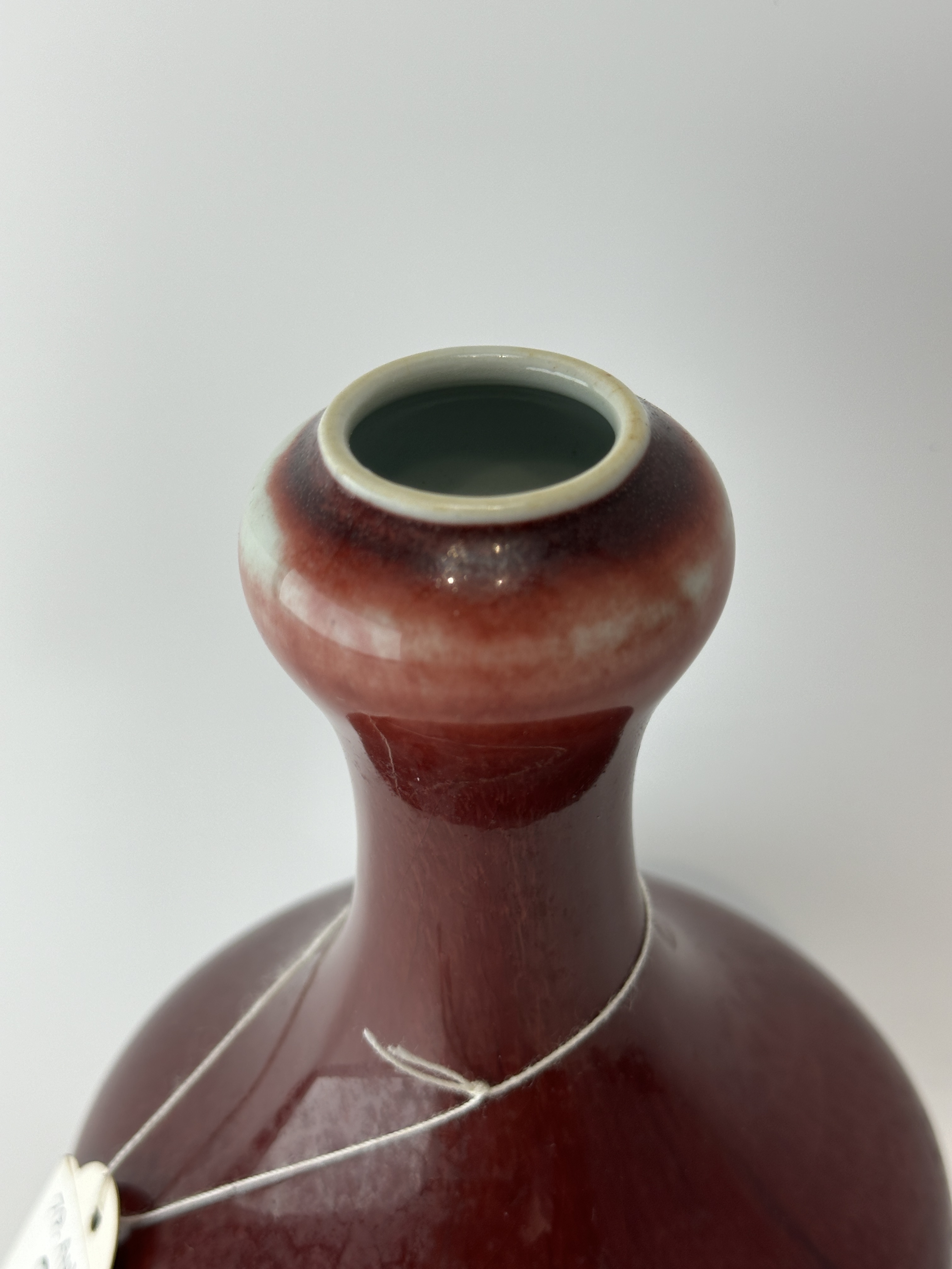 A Chinese red vase, 18TH/19TH Century Pr.  - Image 5 of 8
