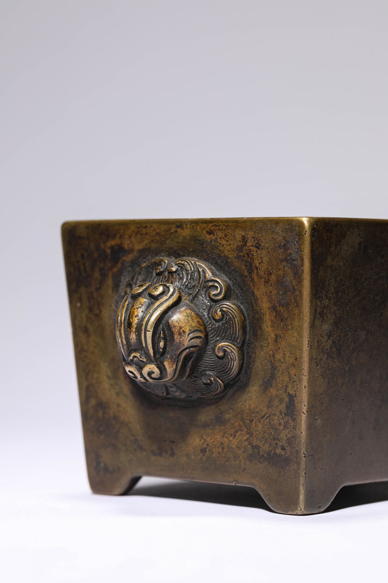 A Chinese bronze censor, 17TH/18TH Century Pr.  - Image 2 of 6