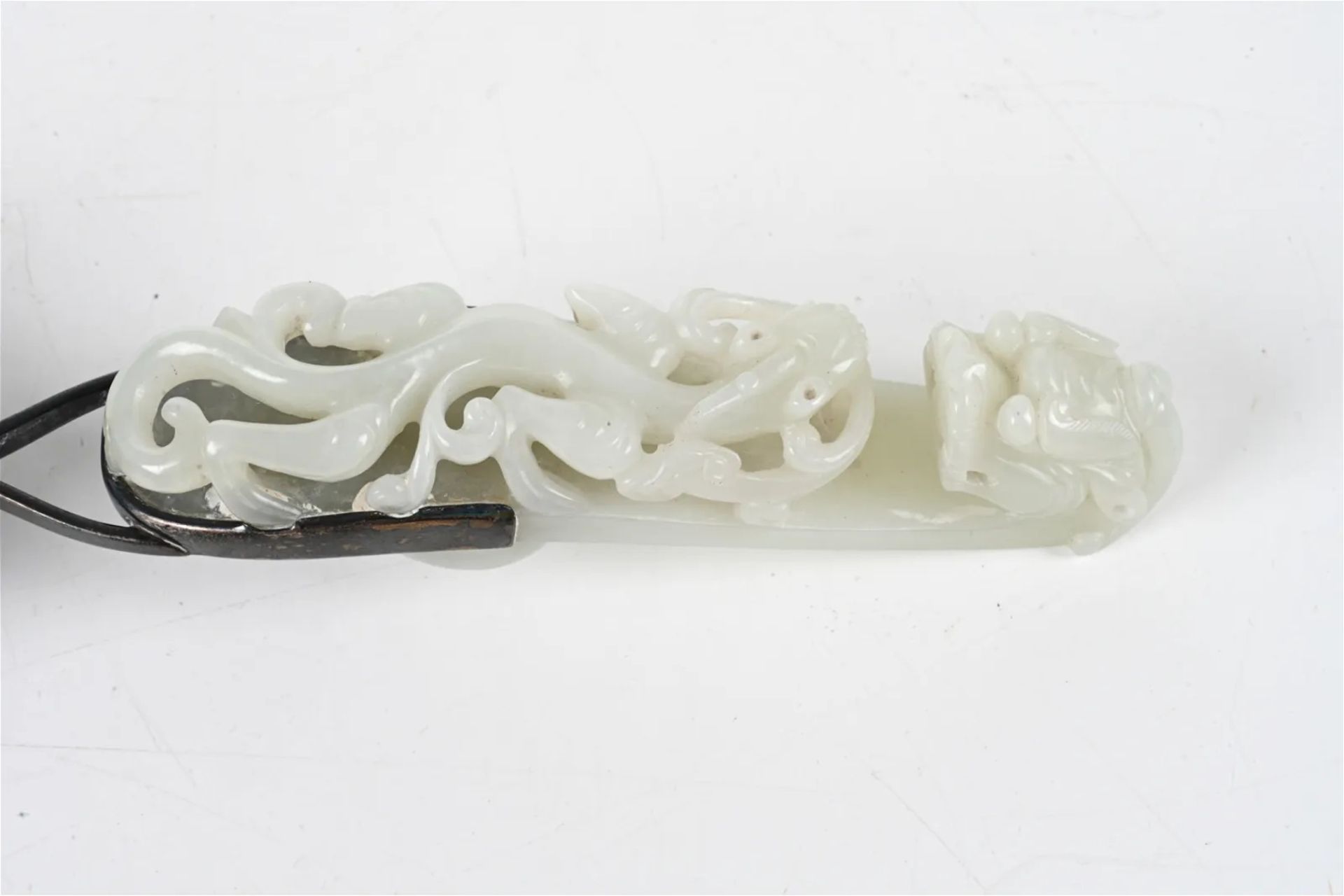 18TH C. CHINESE CARVED JADE SILVER-MOUNTED LAMP - Image 5 of 16