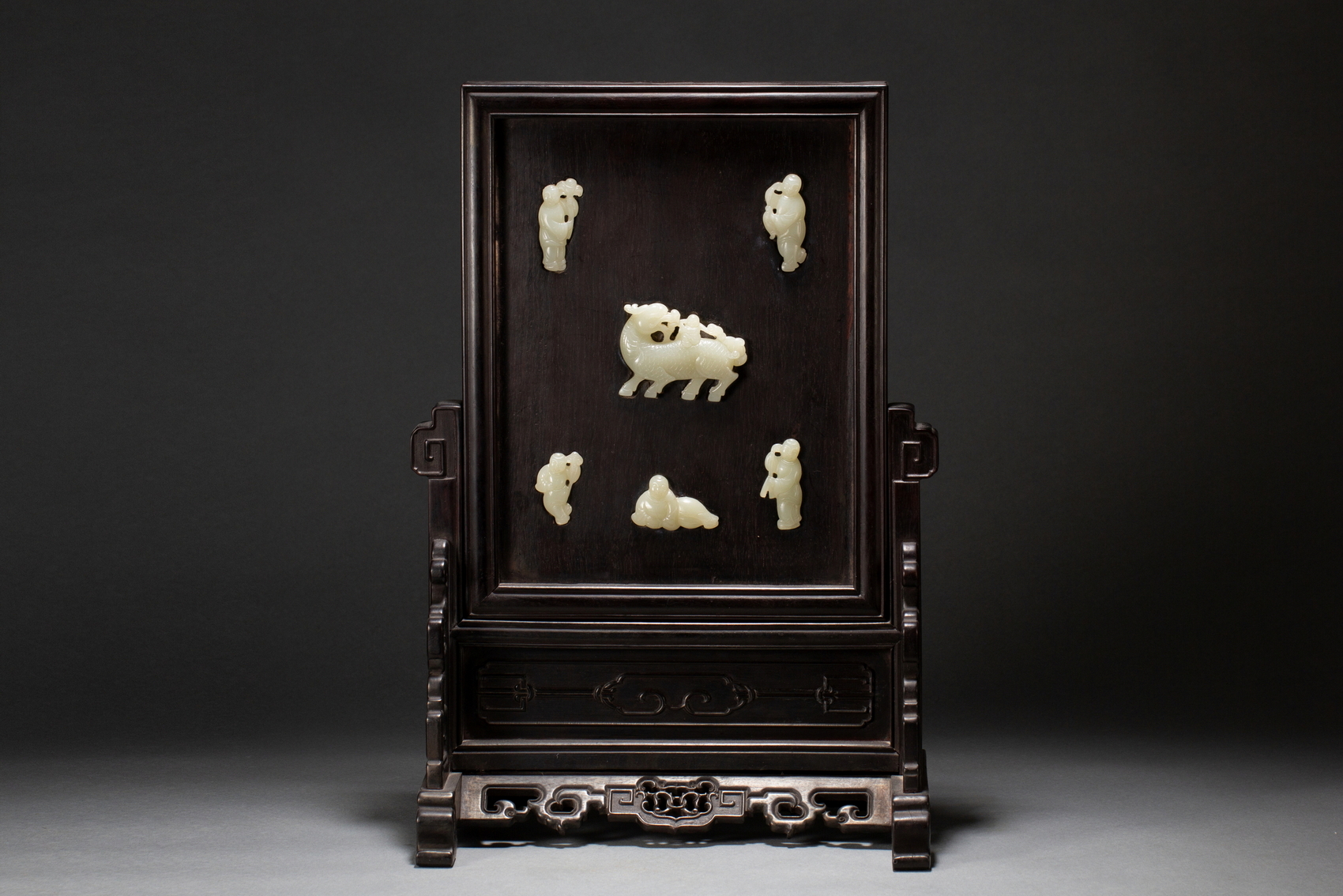 A Chinese Jade ornament, 18TH/19TH Century Pr. 