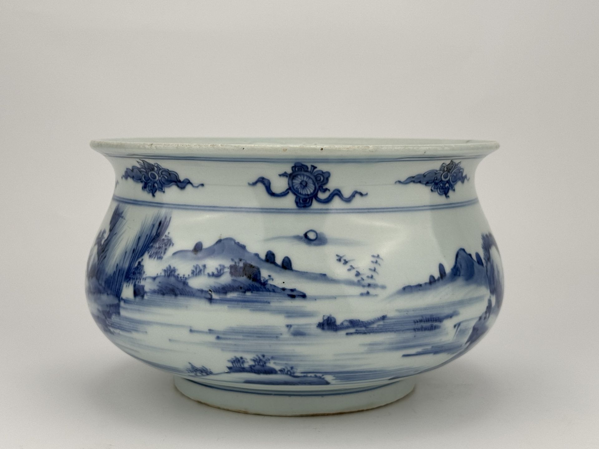 A Chinese Blue&White censor, 17TH/18TH Century Pr.  - Image 3 of 8