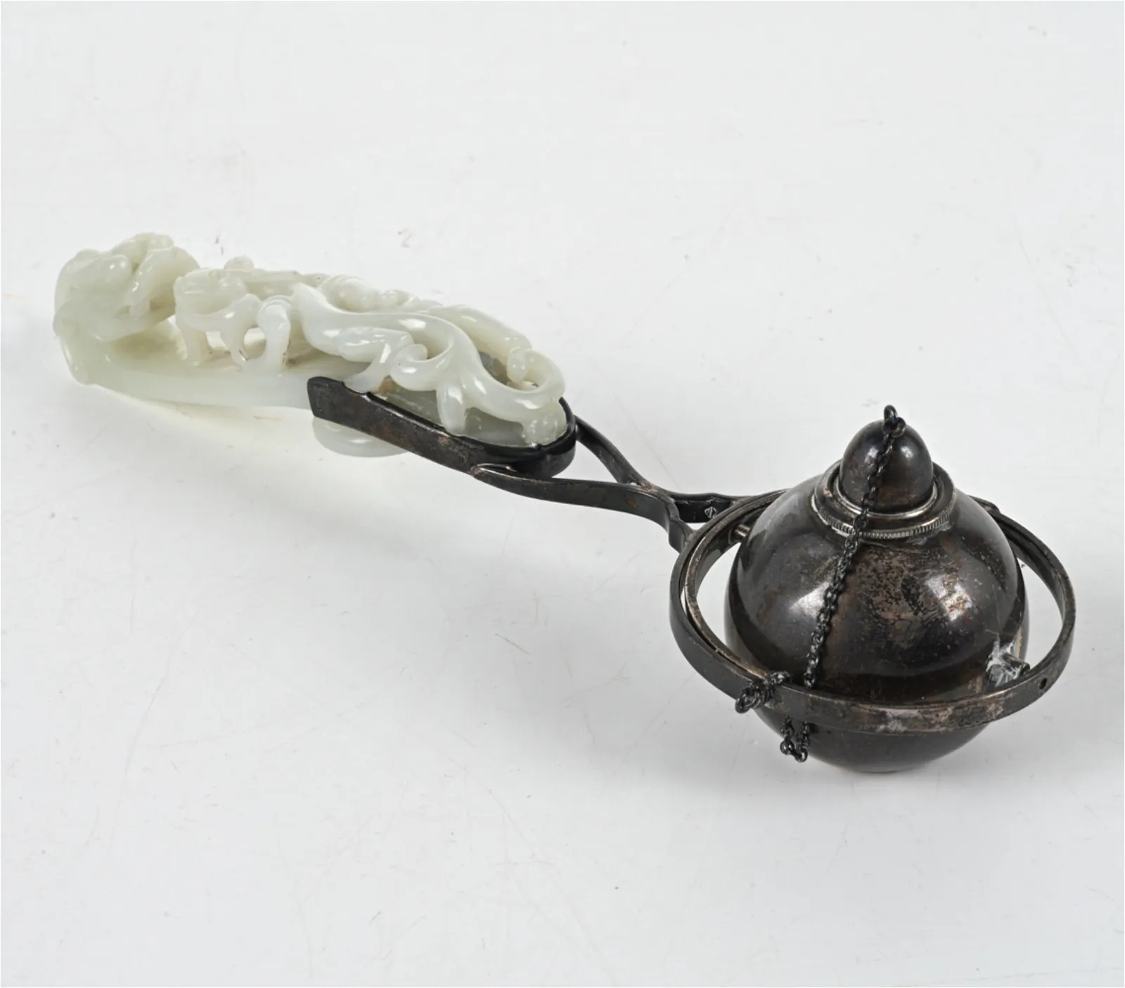 18TH C. CHINESE CARVED JADE SILVER-MOUNTED LAMP - Image 9 of 16