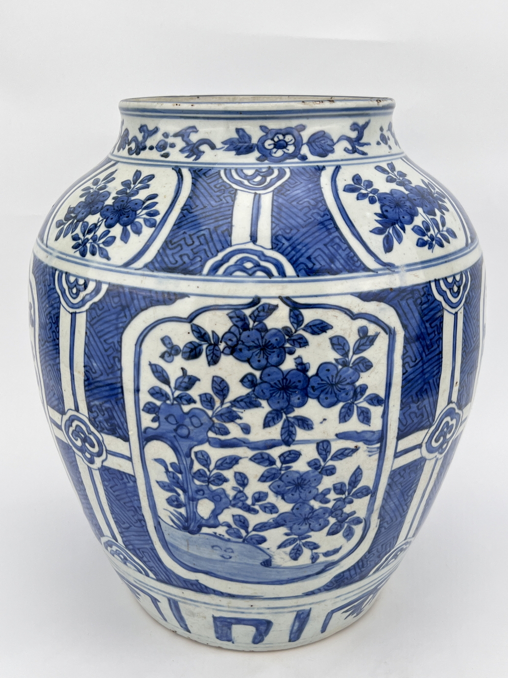 A Chinese Blue&White jar, 16TH/17TH Century Pr.  - Image 4 of 17