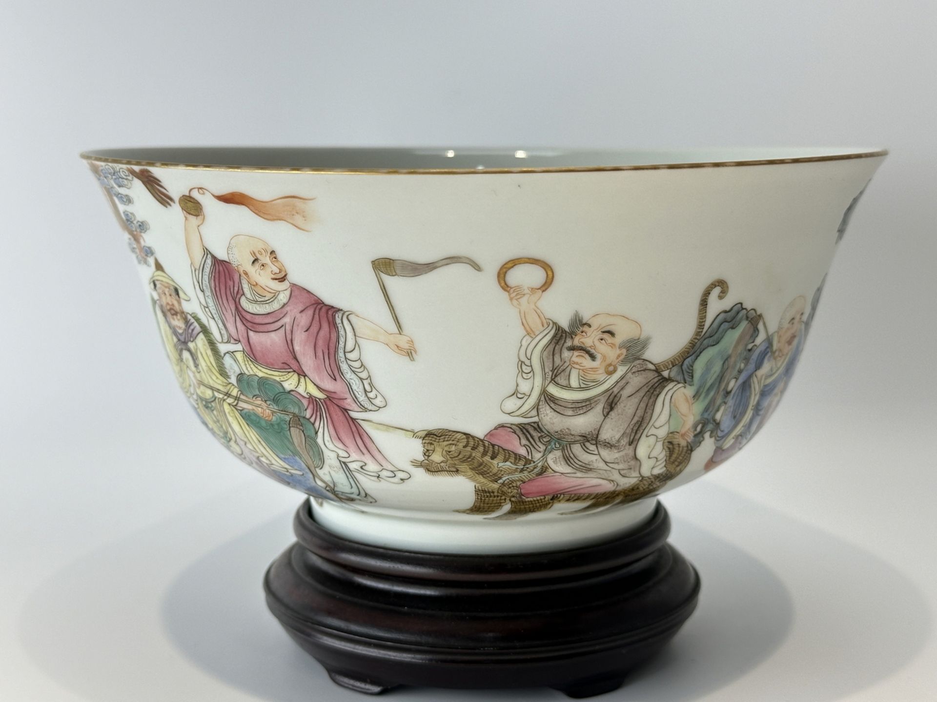 A Chinese Famille Rose bowl, 19TH/20TH Century Pr. 